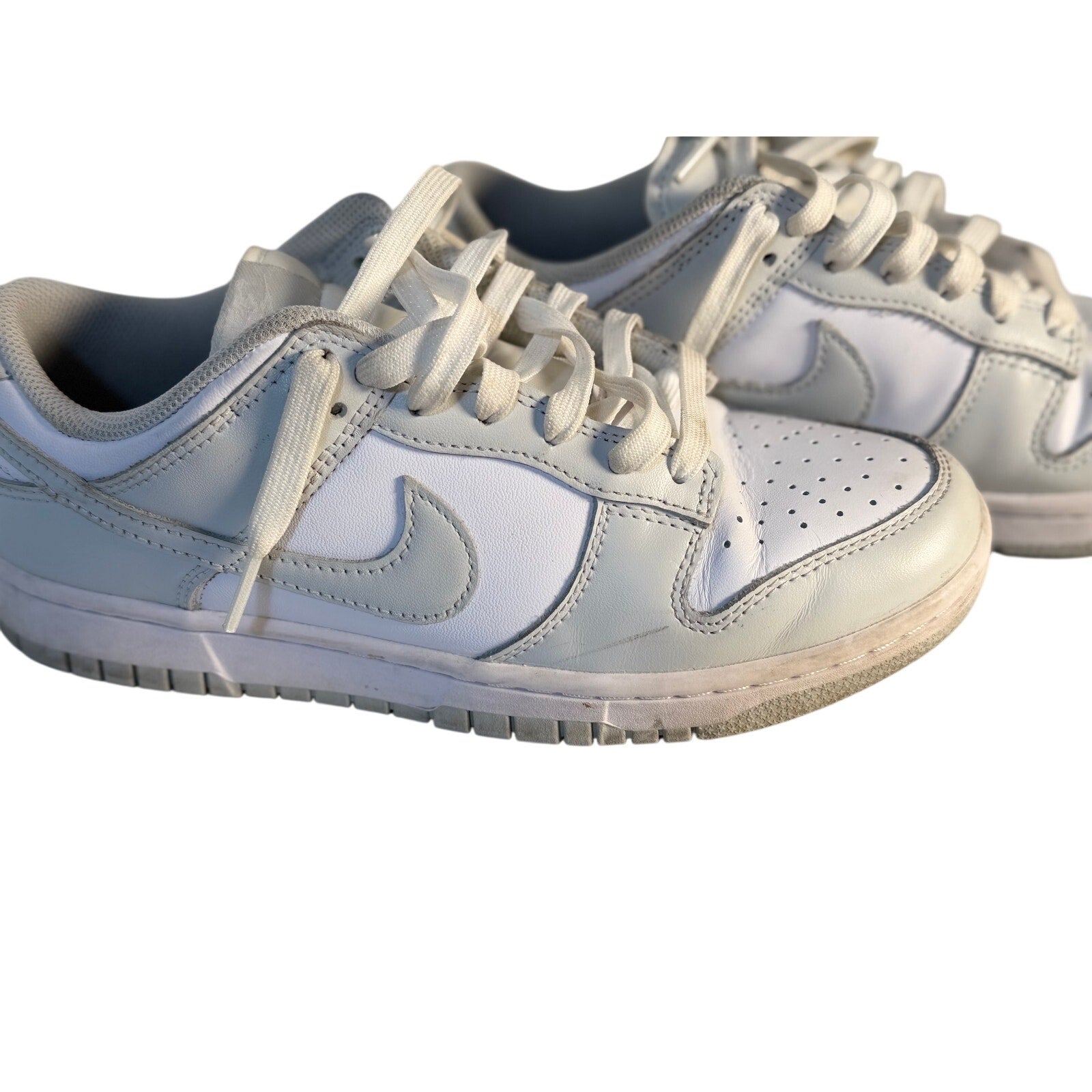 Nike Dunk Low Triple White Sneakers Men's Size 7.5 White Leather Casual Shoes