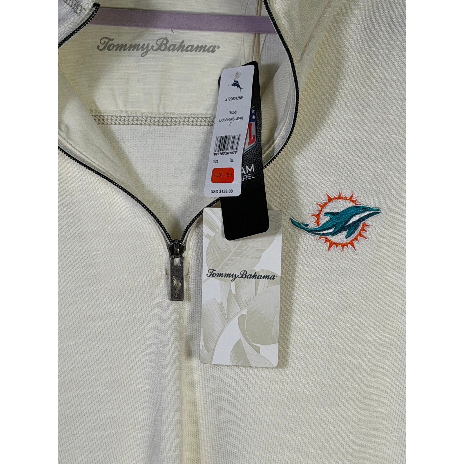 Tommy Bahama Miami Dolphins NFL Tobago Bay Half-Zip Sweatshirt Men’s XL White - label and size tag