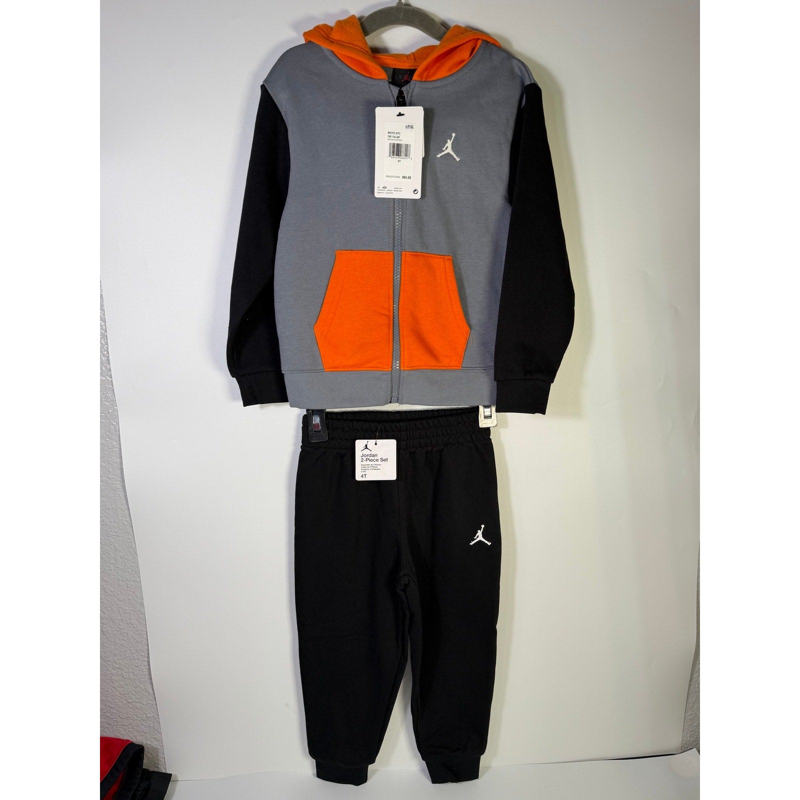 Jordan Boys 2-Piece Hoodie Jogger Pants Set Gray Black Orange Size 4T NWT