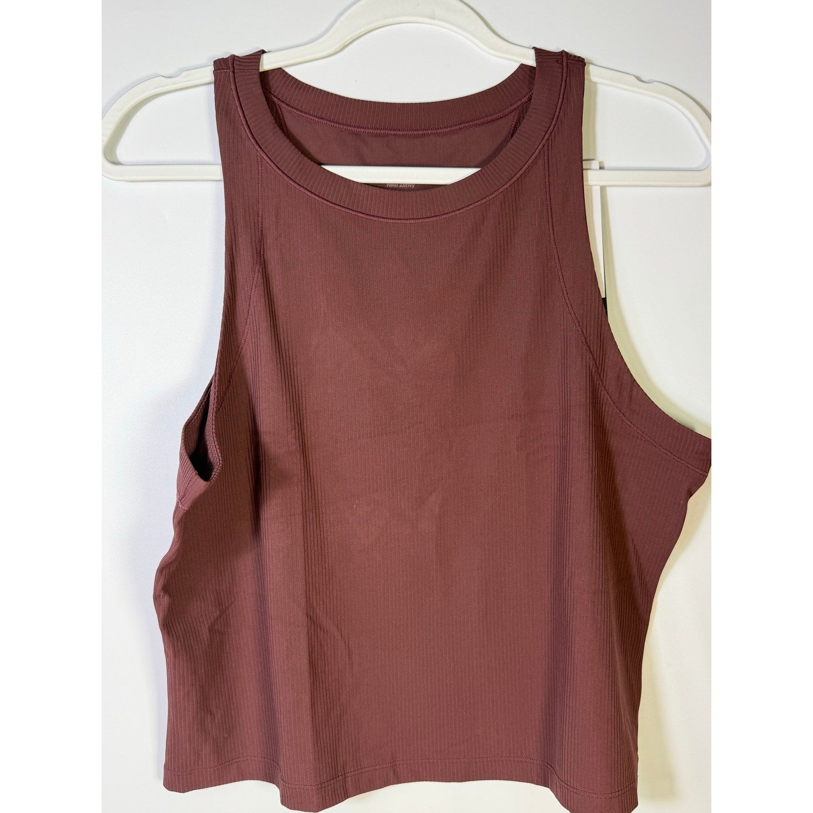 Nike Women’s Ribbed Cropped Muscle Tank Top Brown Size L NWT