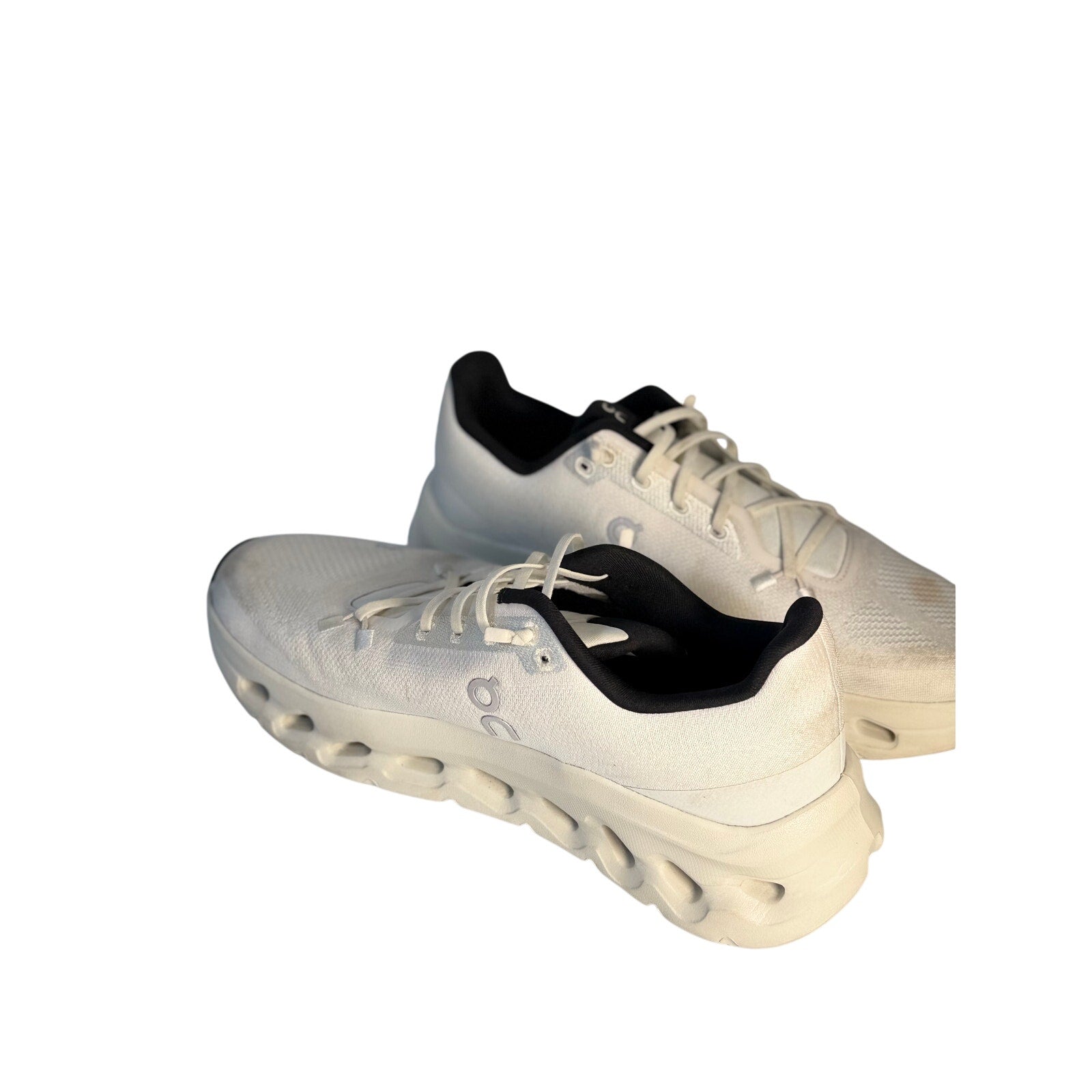 On Cloud 5 Women's Running Shoes – White – US Women's 9.5 – Pre-Owned