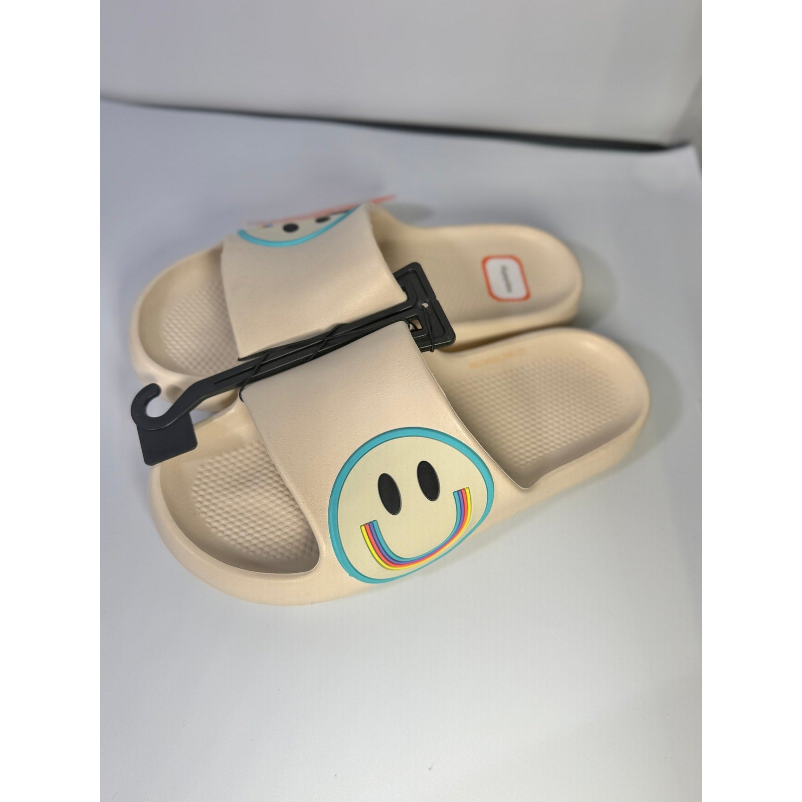 Wonder Nation Girls Smiley Face Slide Sandals Cream Size 4-5 Youth