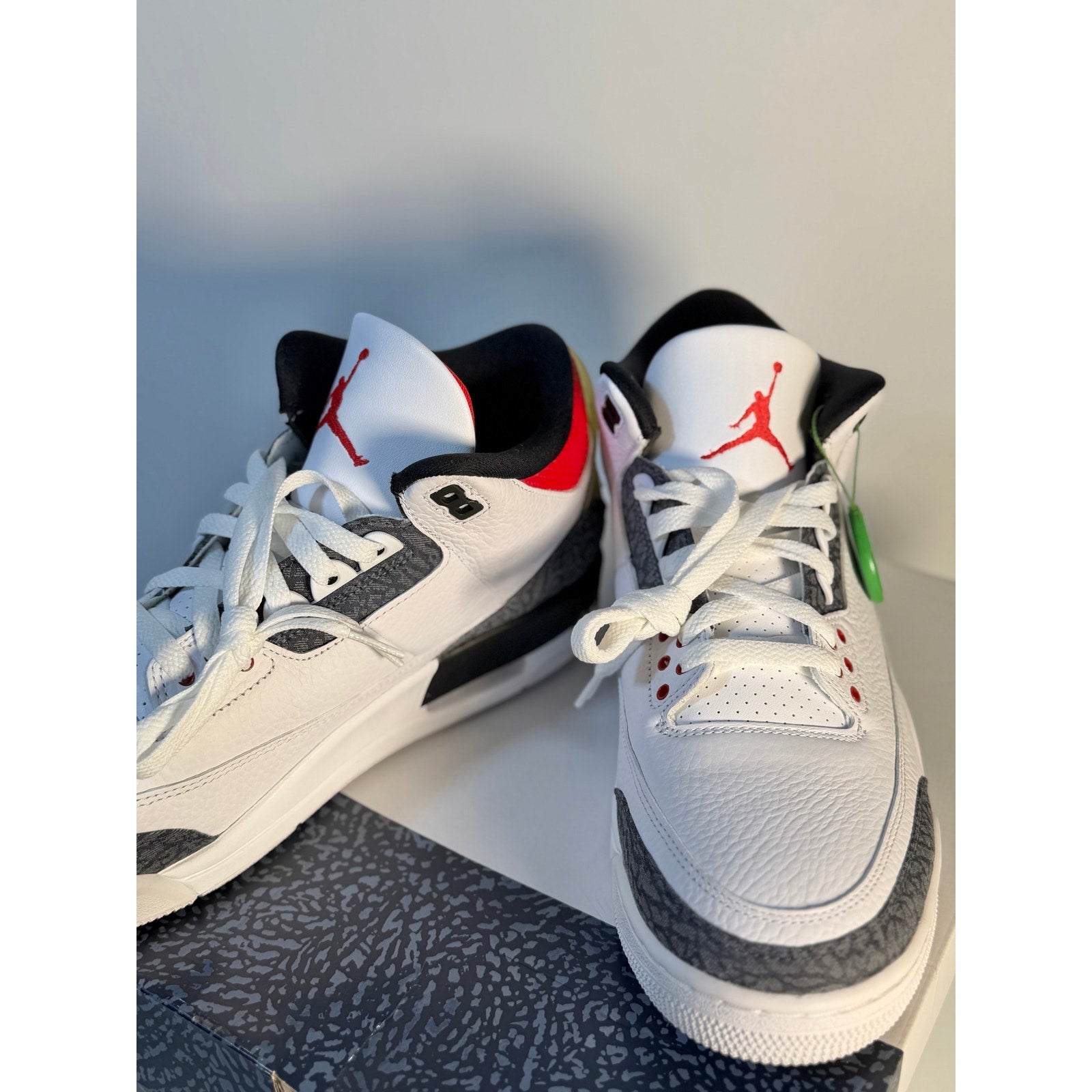 Air Jordan 3 Retro White Cement Reimagined Men's US 11 Sneakers