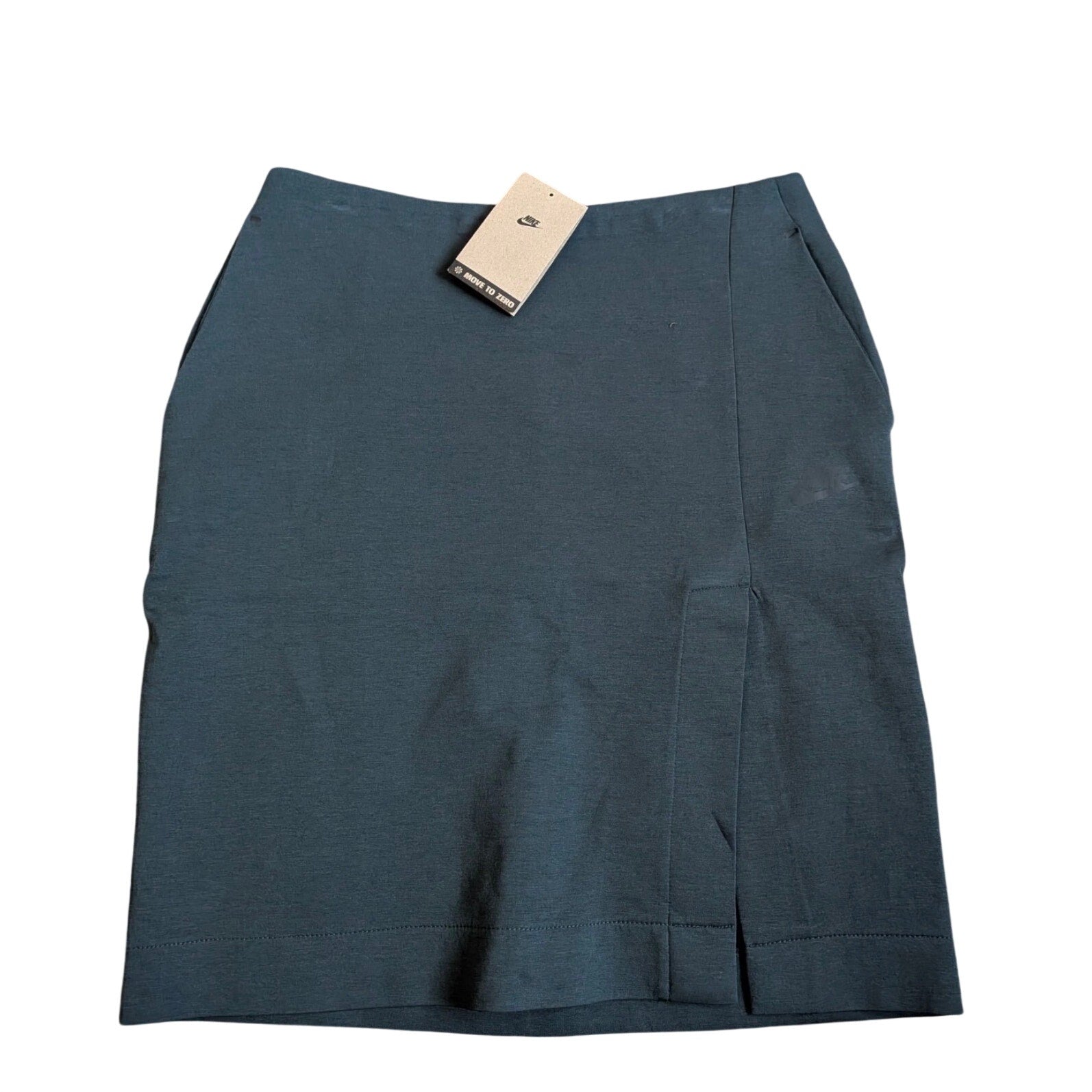 Nike Slim Fit Knee-Length Athletic Skirt – Women’s Small – NWT