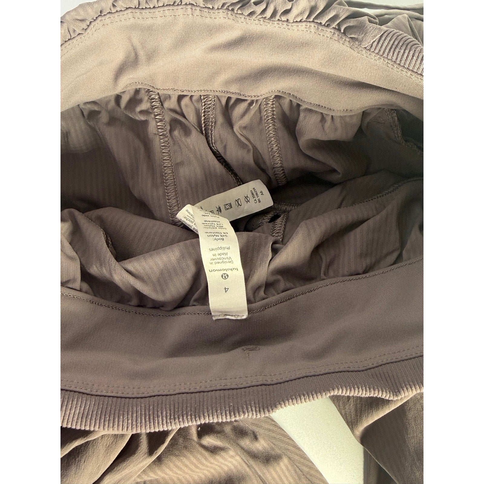 Women’s High-Rise Ruched Tapered Pants Taupe Gray Size 4 Preowned