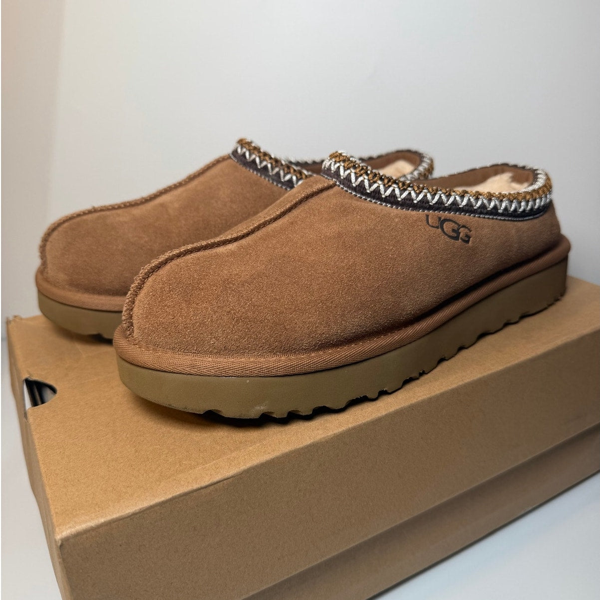 UGG Tasman II Slippers Chestnut Women’s Size 9 – New