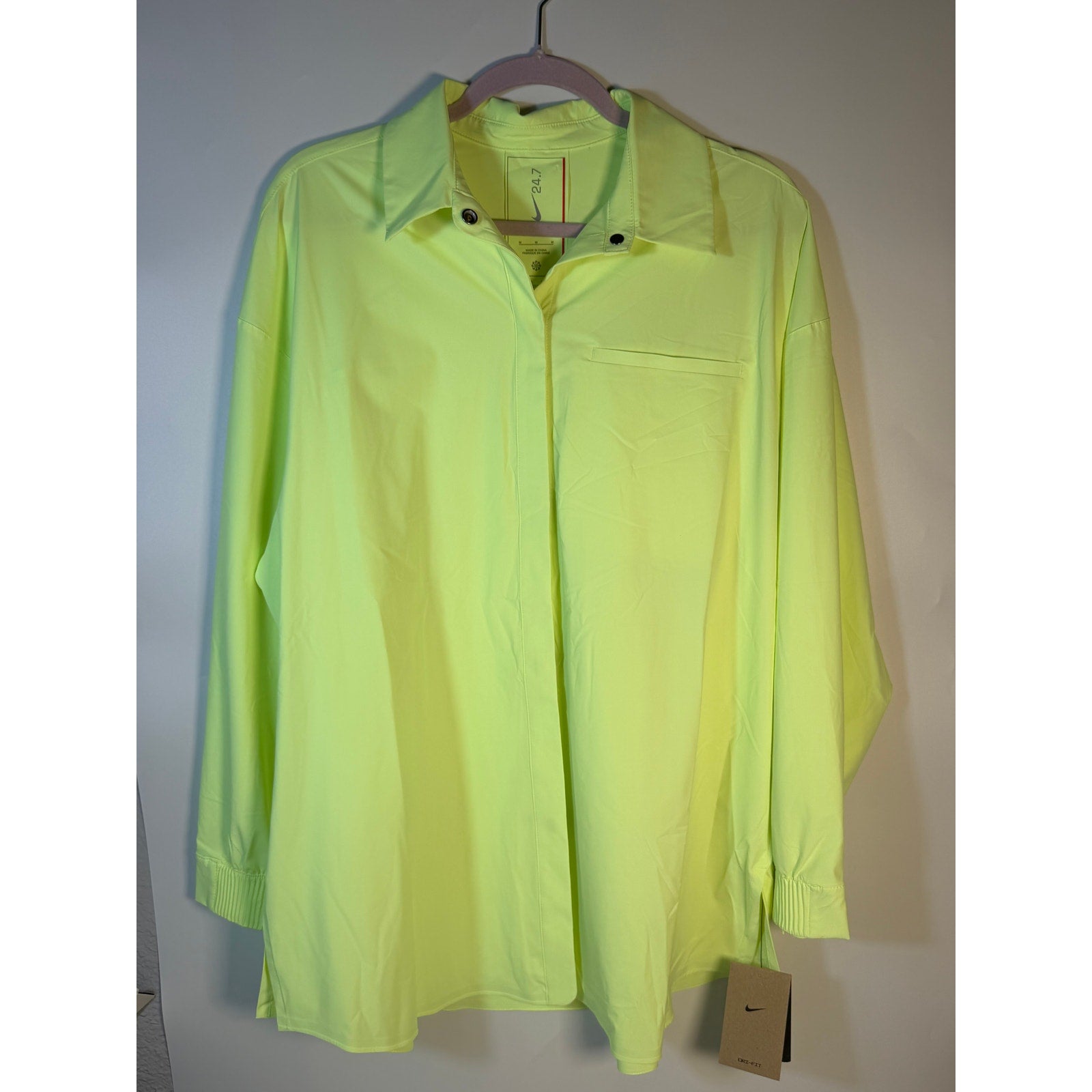 Nike 24.7 Dri-FIT Training Shirt Women's Medium Neon Yellow Long Sleeve NWT