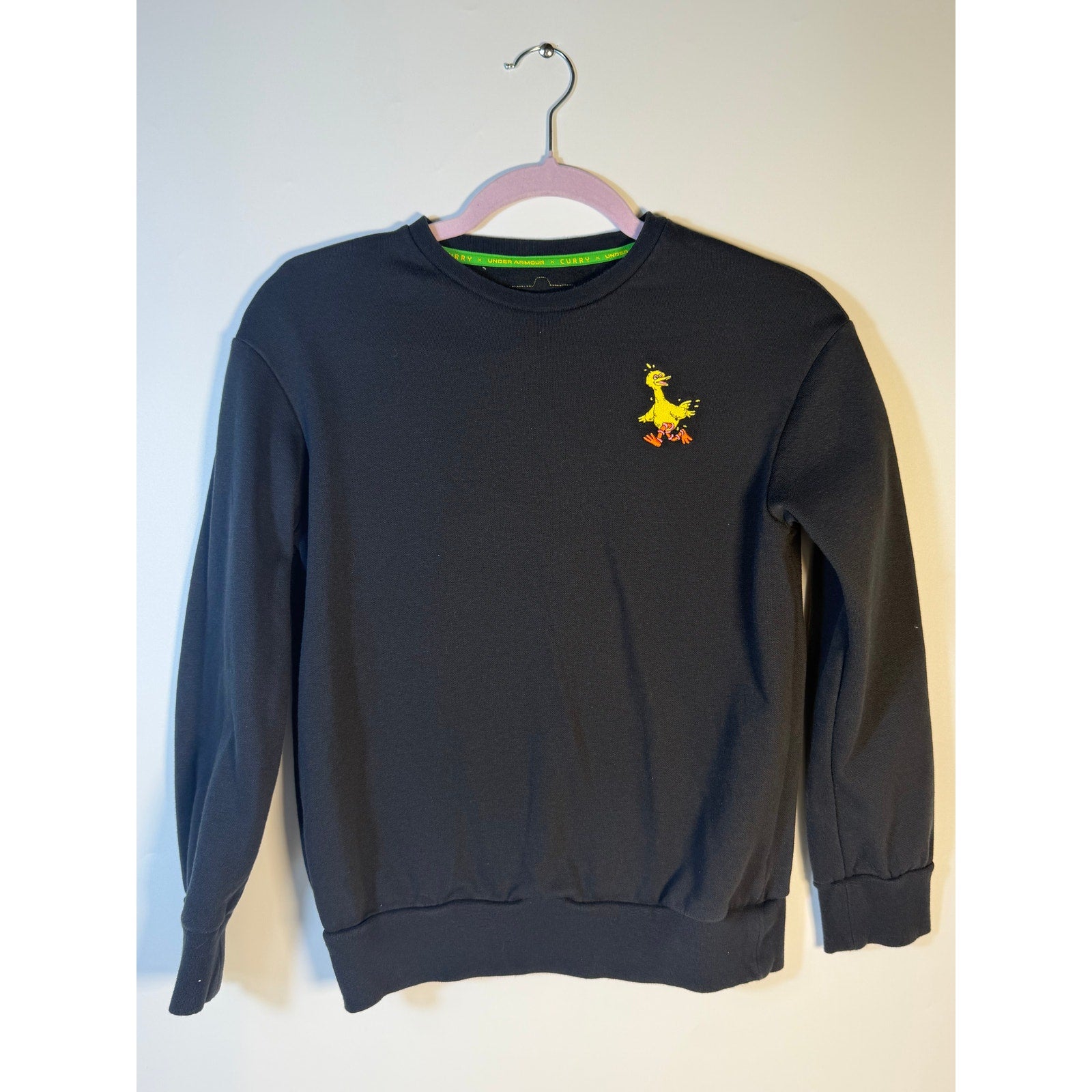 Under Armour Curry Sesame Street Big Bird Sweatshirt Youth M Black Men's