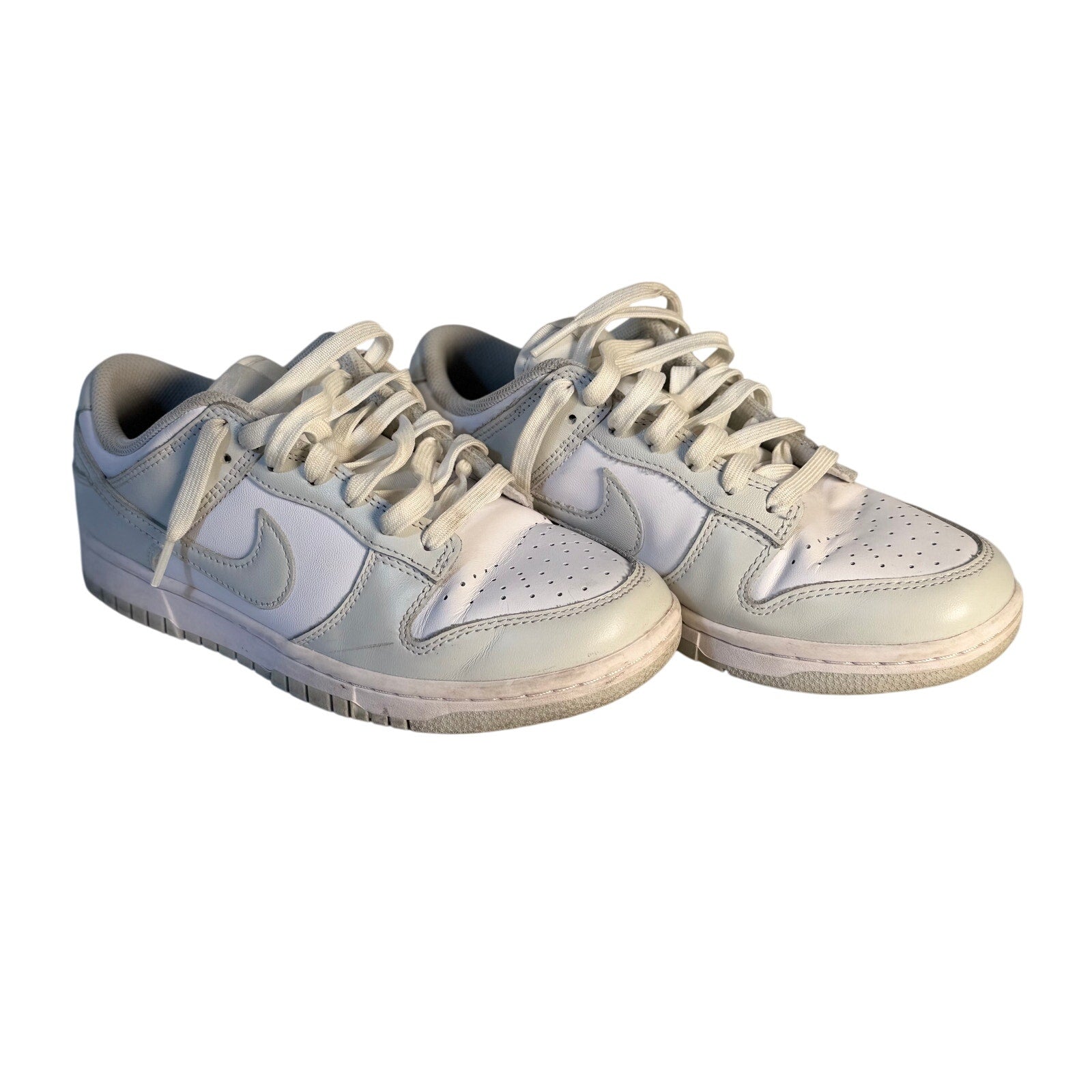 Nike Dunk Low Triple White Sneakers Men's Size 7.5 White Leather Casual Shoes