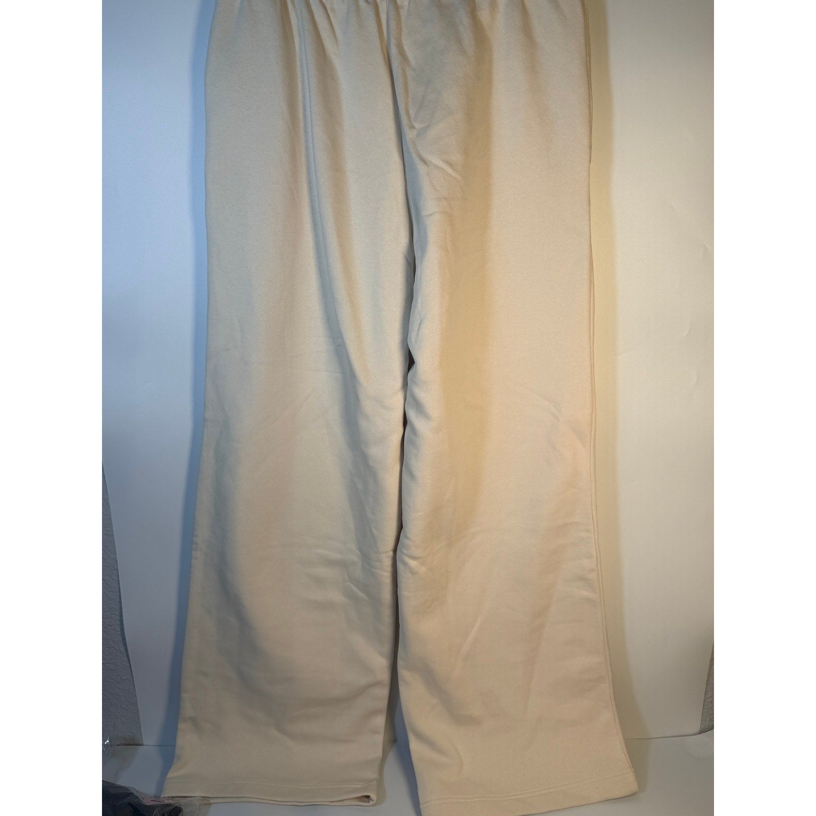 Adidas Originals Cherry FL Pant Women's Medium Wonder White Wide Leg Sweatpants