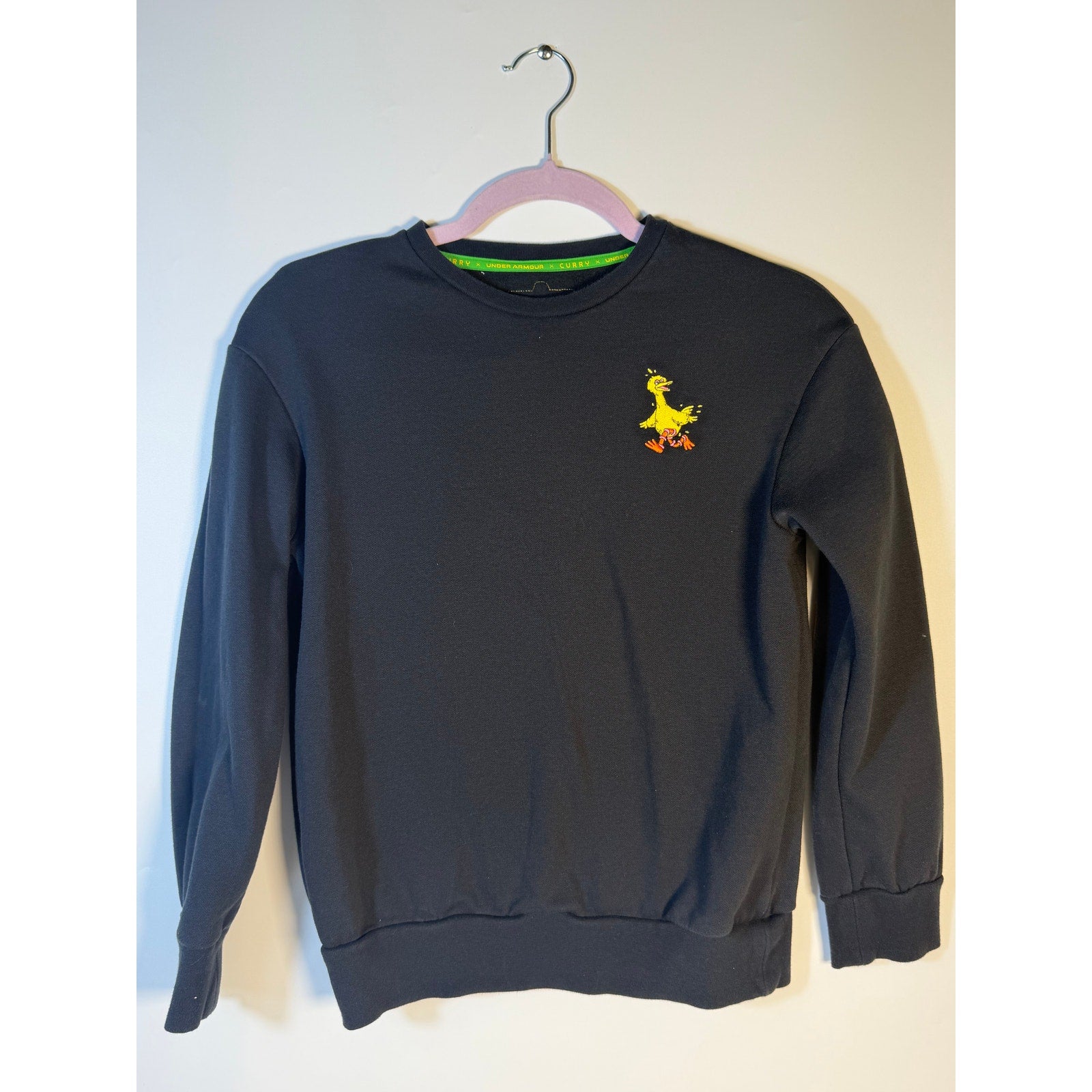 Under Armour Curry Sesame Street Big Bird Sweatshirt Youth M Black Men's