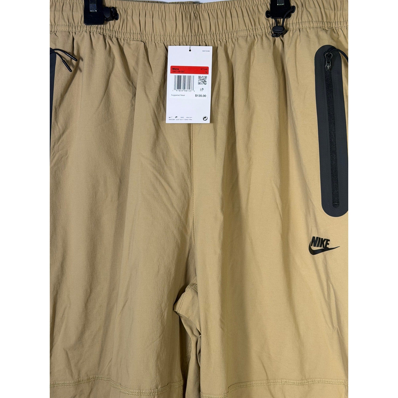 Nike Tech Men’s Woven Oversized Pants Parachute Beige Size L NWT