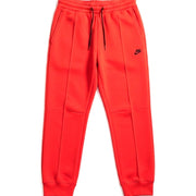 NWT Nike Sportswear Tech Fleece Joggers – Women’s XS – Orange (FB8330-633)