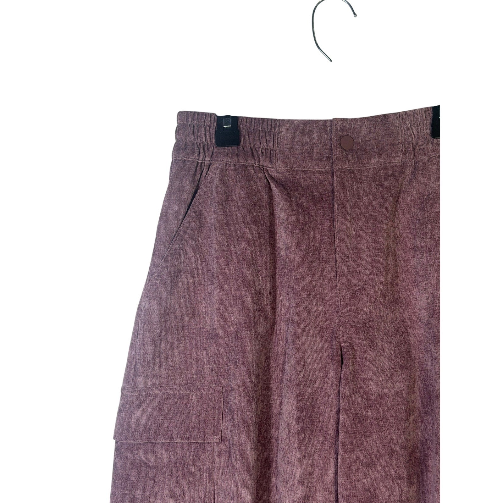 Jordan Chicago women's corduroy cargo pants, size small, featuring a relaxed fit with multiple pockets and a casual style.