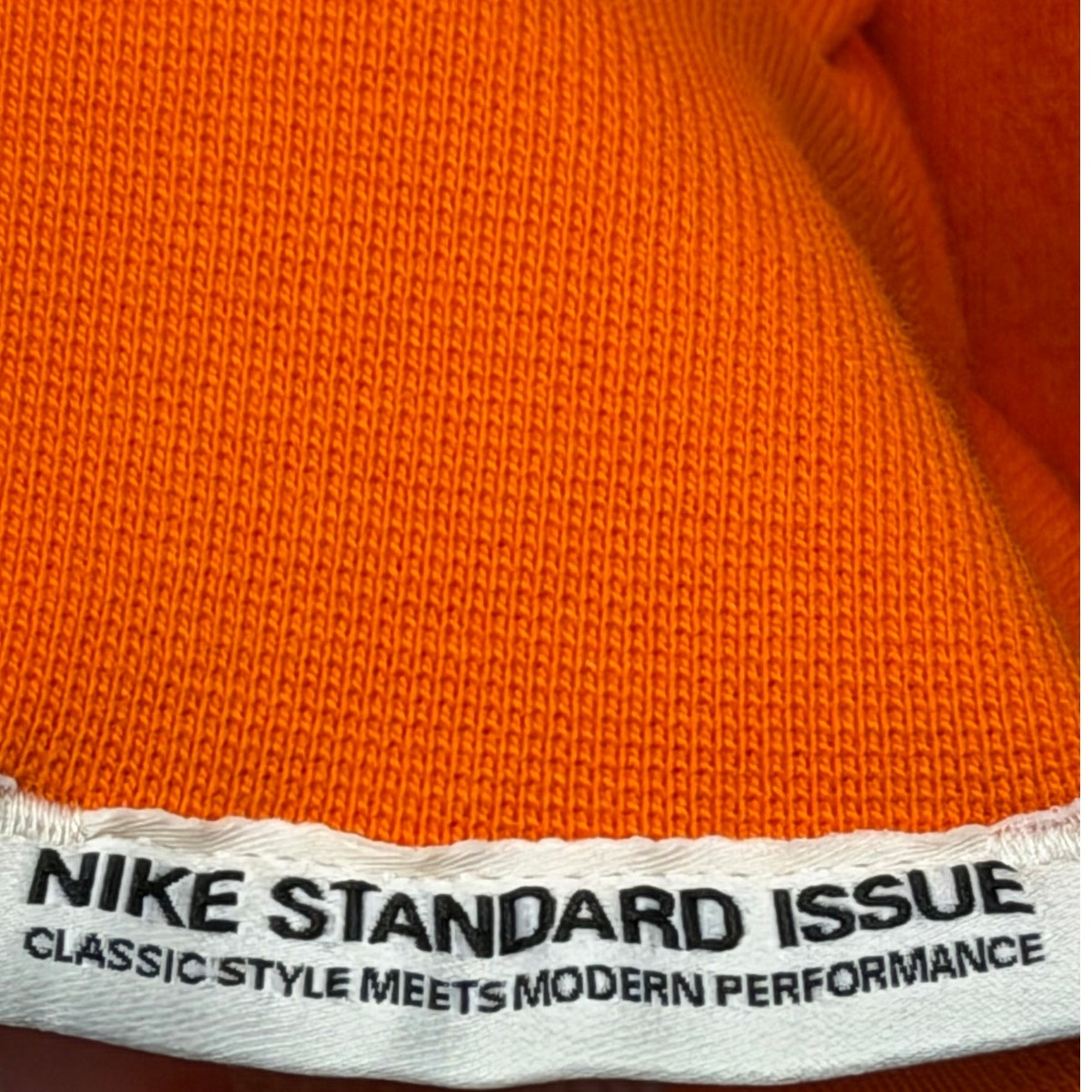 Nike Men’s WNBA Team 13 Standard Issue Basketball Hoodie – Men’s Medium