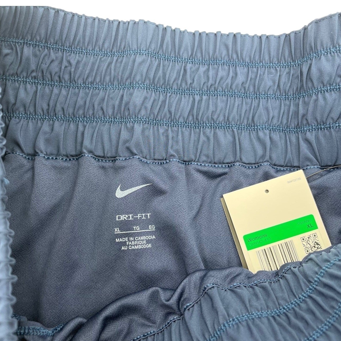 NWT Nike Women's Training Shorts in Navy – L | High-Waisted Dri-FIT | IM#722135