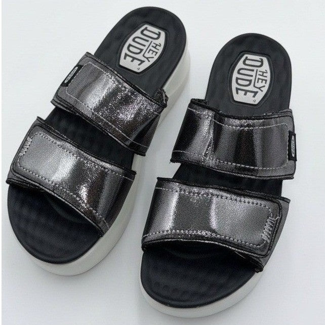 NWOT HeyDude Del Ray Classic Slide Women's 6 Black/Metallic Silver