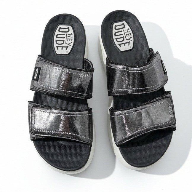 NWOT HeyDude Del Ray Classic Slide Women's 6 Black/Metallic Silver