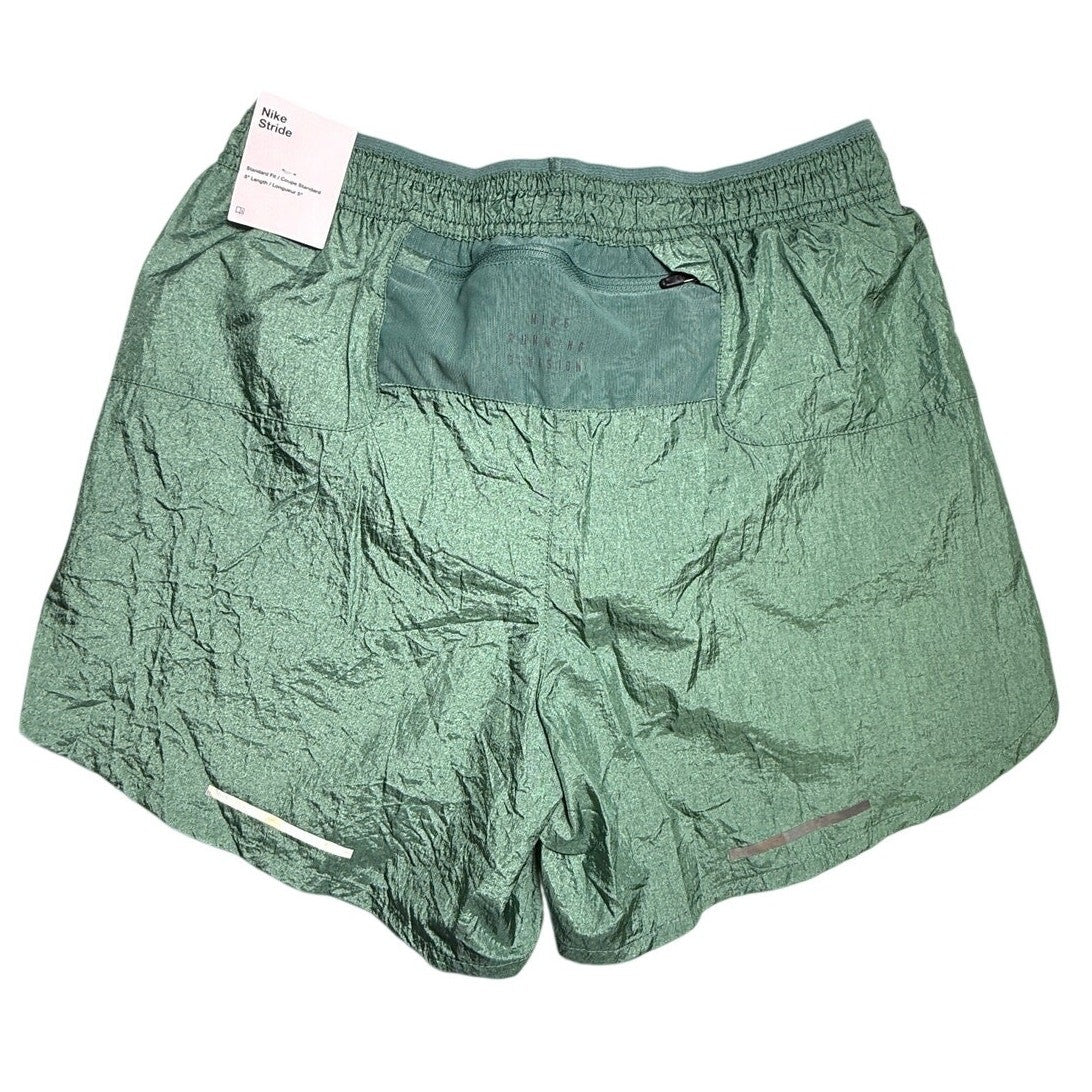 NWT Nike Running Division Stride 5" Dri-FIT Shorts Men’s Small