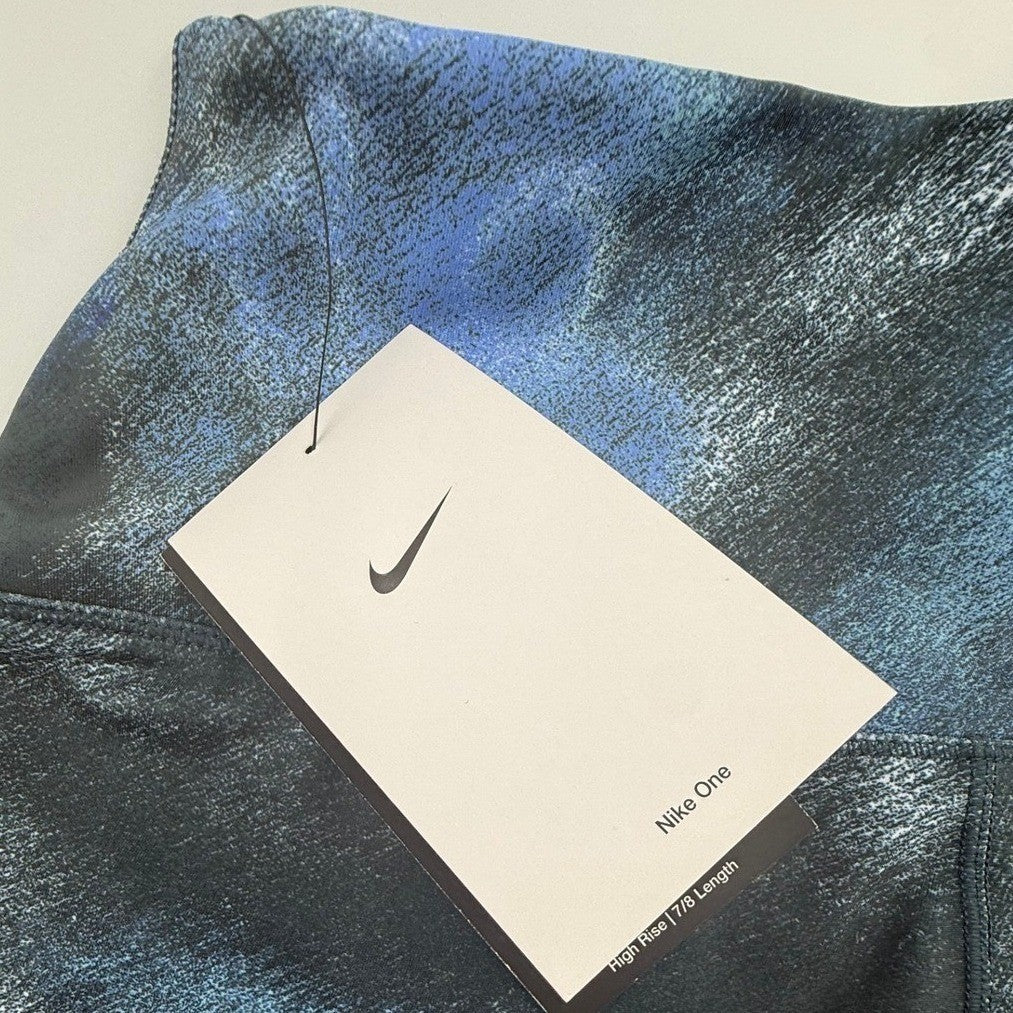 NWT Nike Women's Medium High-Waisted 7/8 Printed Leggings (Armory Navy/Black)