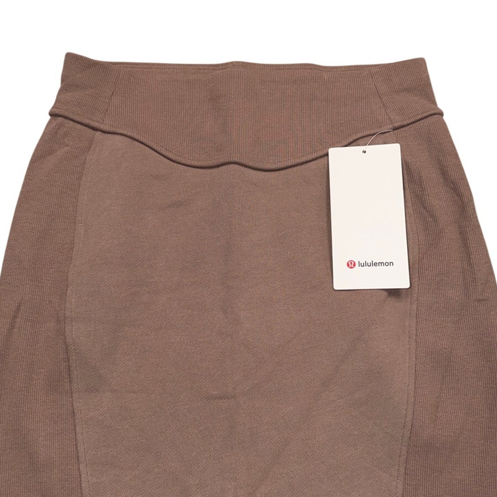 NWT Lululemon Scuba High-Rise Mini Skirt – Taupetastic (Brown) – Women’s Small