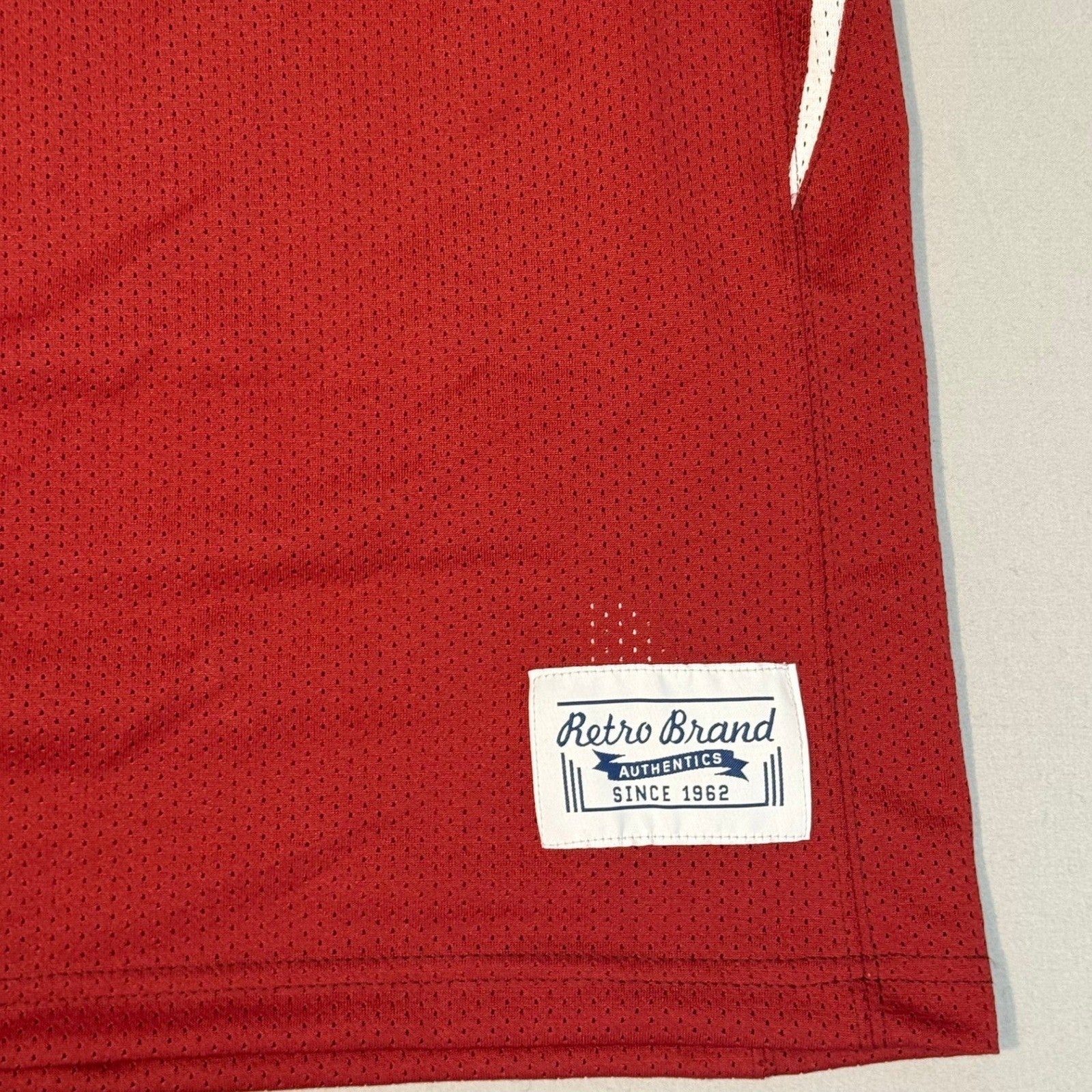 NWT Retro Brand Arkansas Razorbacks (NCAA) Bobby Portis Replica Jersey - Large
