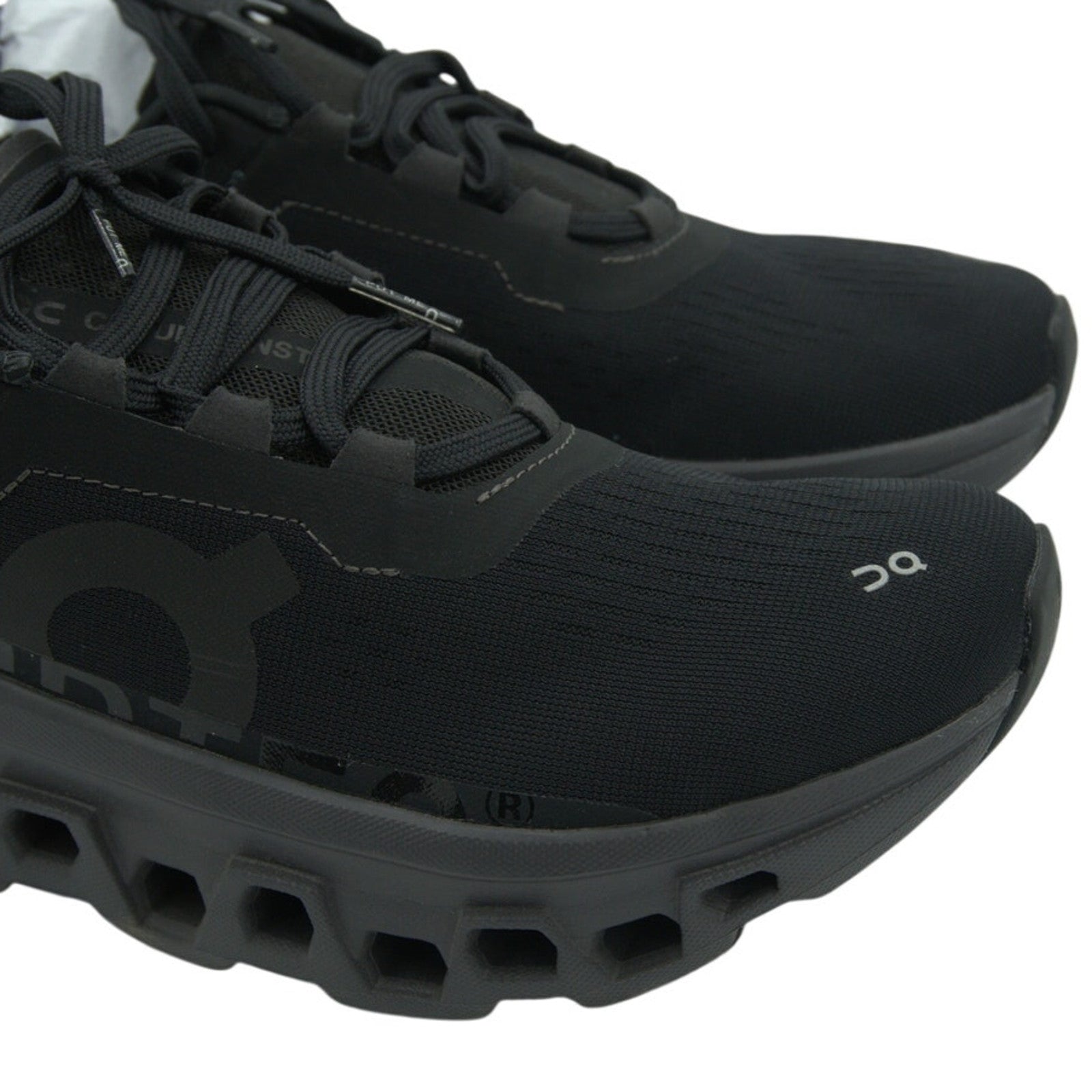 On Running Cloudmonster Sneakers – Women’s 8.5 – Black / Magnet