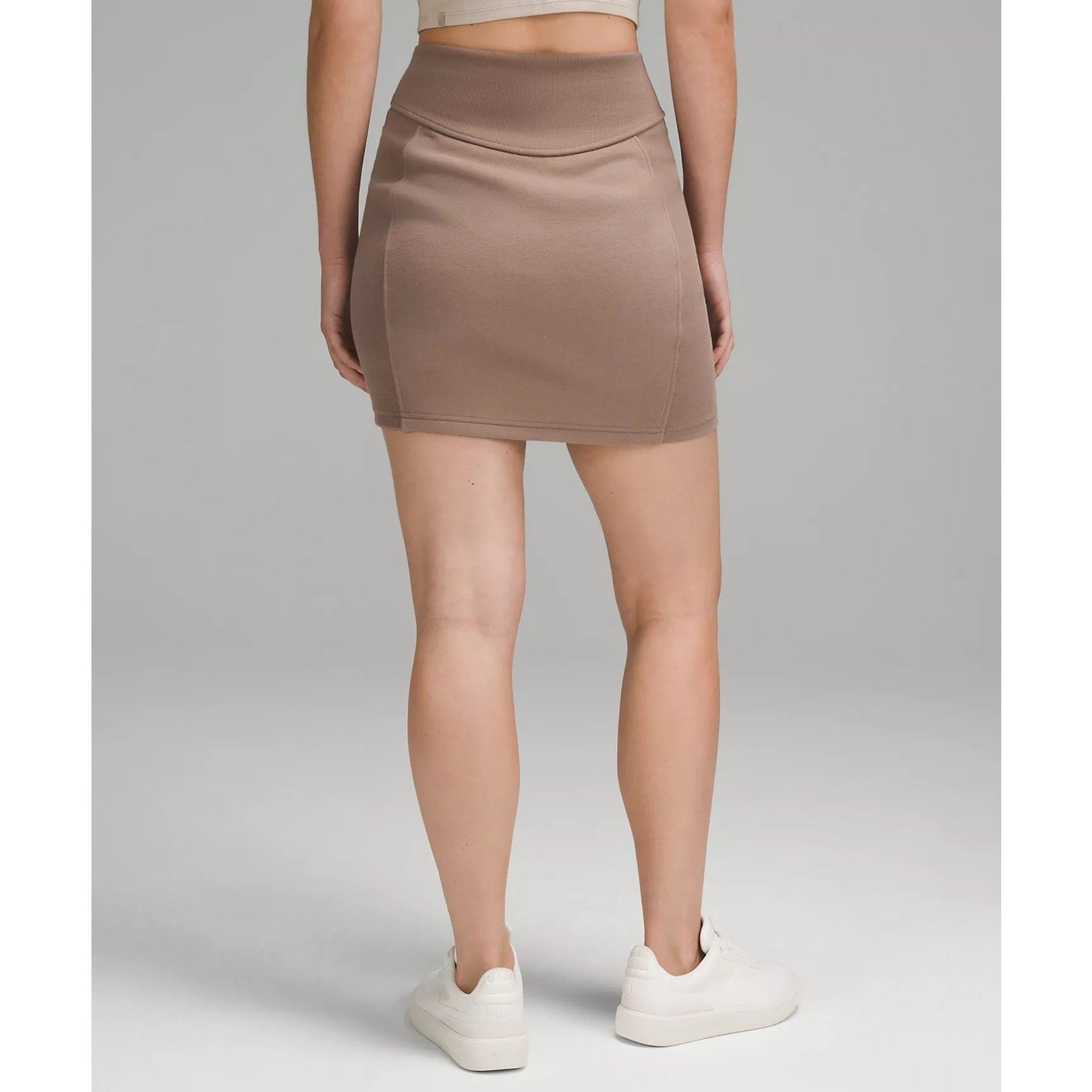 NWT Lululemon Scuba High-Rise Mini Skirt – Taupetastic (Brown) – Women’s Large