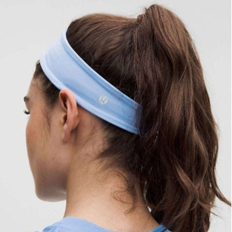 NWT Lululemon Women’s Luxtreme Training Headband – Pool Party – One Size
