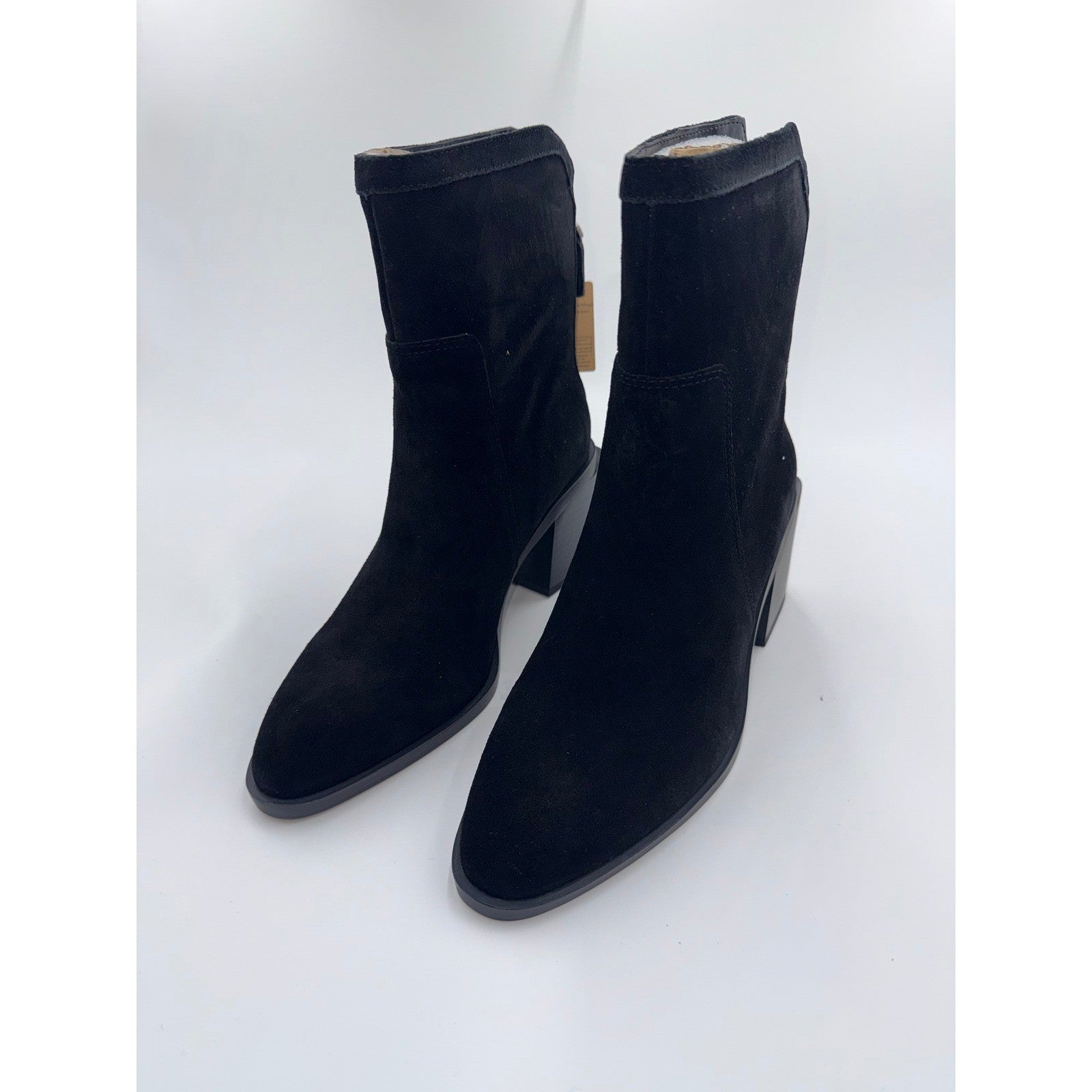 NWT/NIB Vince Camuto Verona Heels Women's 6.5 Wide (6.5W) VC-KORTIMY