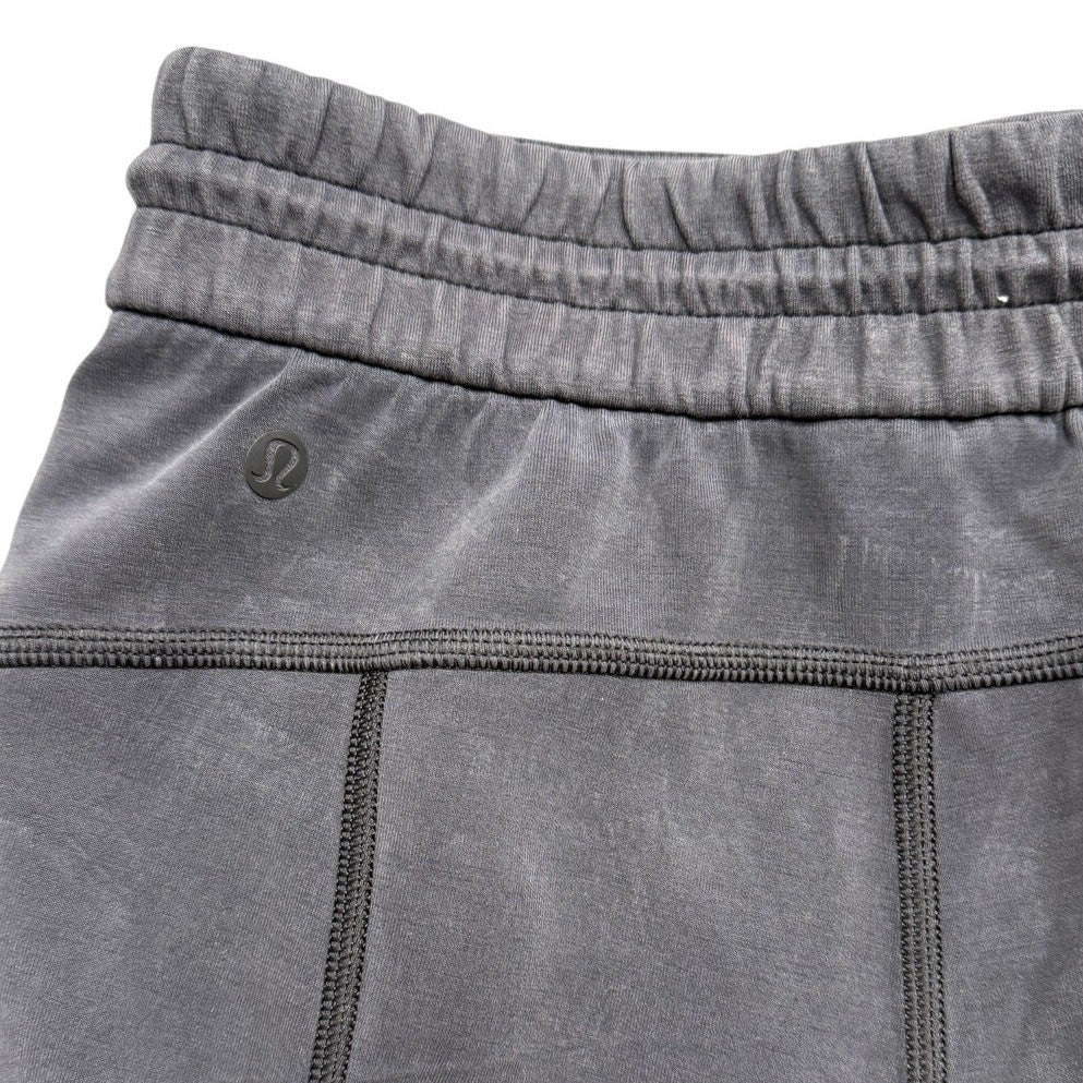 Lululemon Align High-Rise Short 4” – Women’s Size 2 – Grey