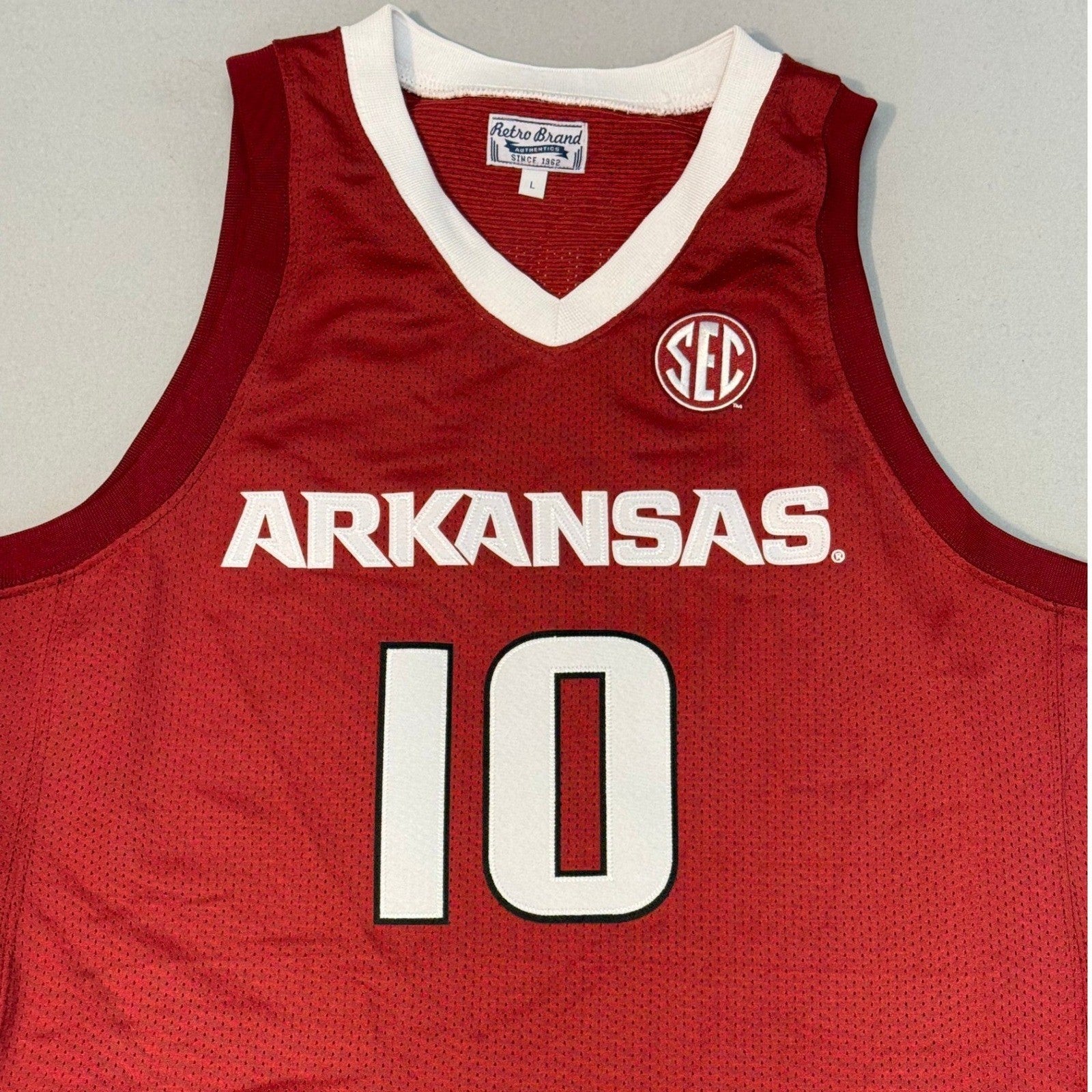 NWT Retro Brand Arkansas Razorbacks (NCAA) Bobby Portis Replica Jersey - Large