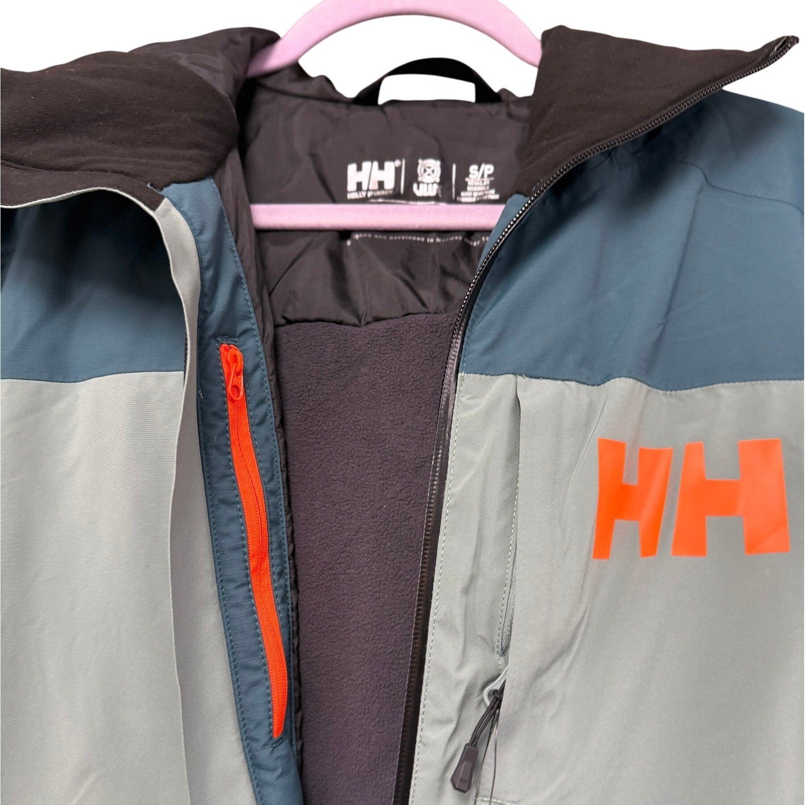 NWT Helly Hansen Powdreamer 2.0 Jacket Cactus (green) Size Small