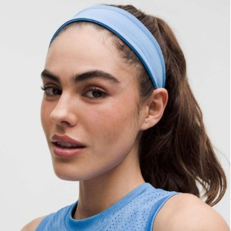 NWT Lululemon Women’s Luxtreme Training Headband – Pool Party – One Size