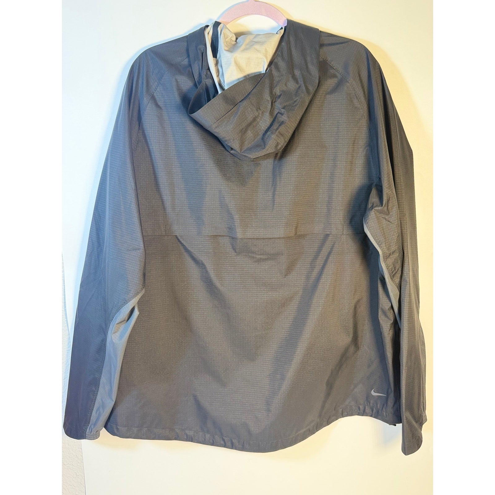 Nike Running Windrunner Hooded Jacket Men's XL Gray Full Zip FZ1084-010 NWT