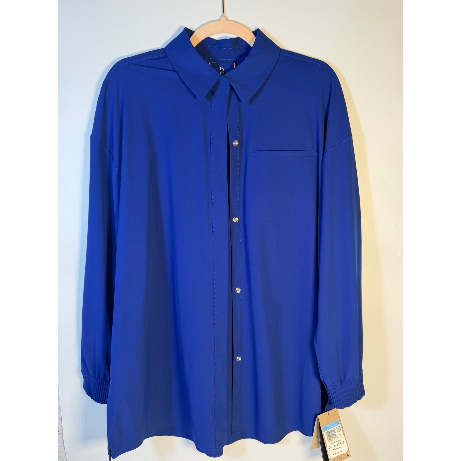 Nike 24.7 Women's Medium Blue Dri-FIT Training Button Front Shirt NWT HM8385-455