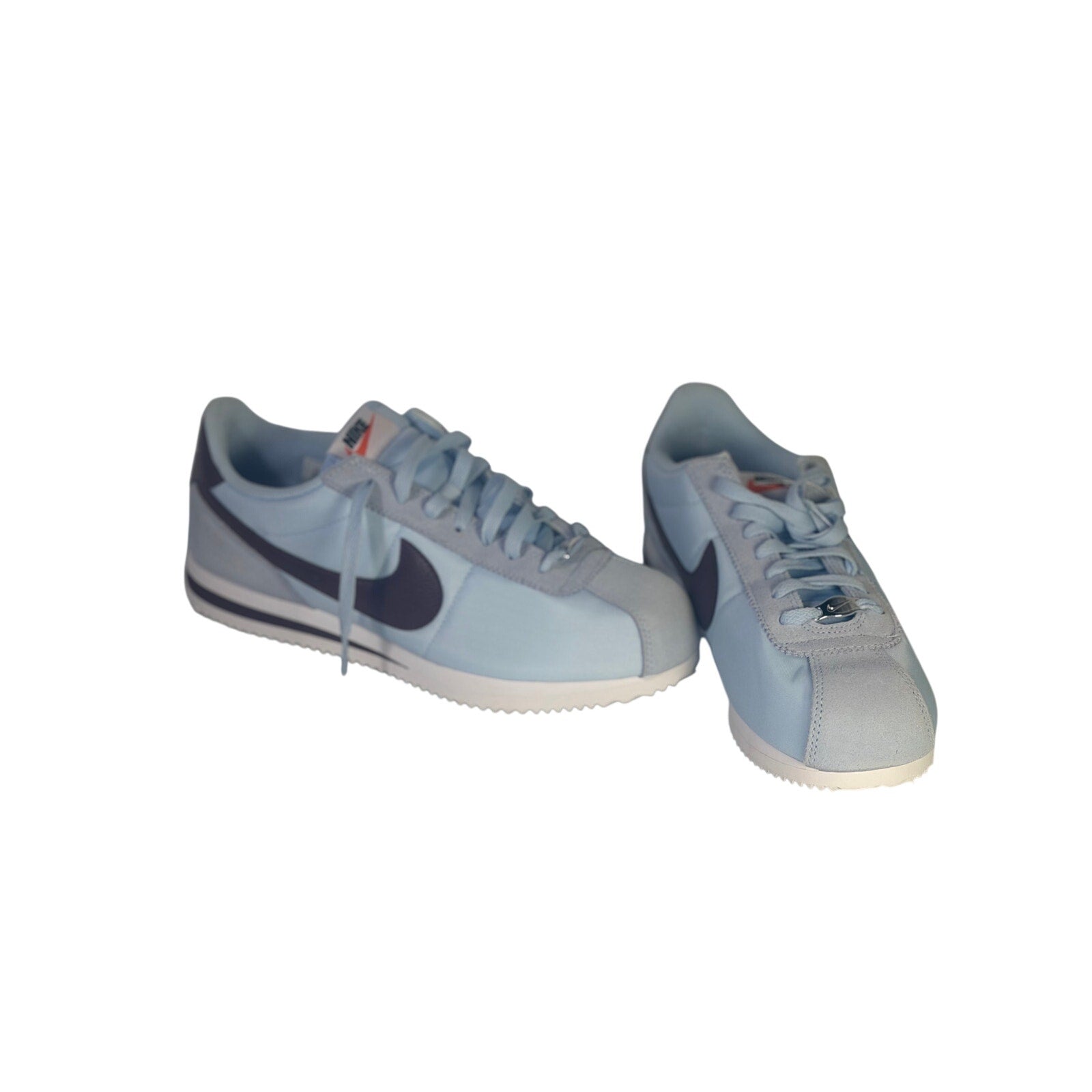 Nike Classic Cortez nylon men's sneakers in light blue and burgundy, size 8.5, featuring retro design and sporty style