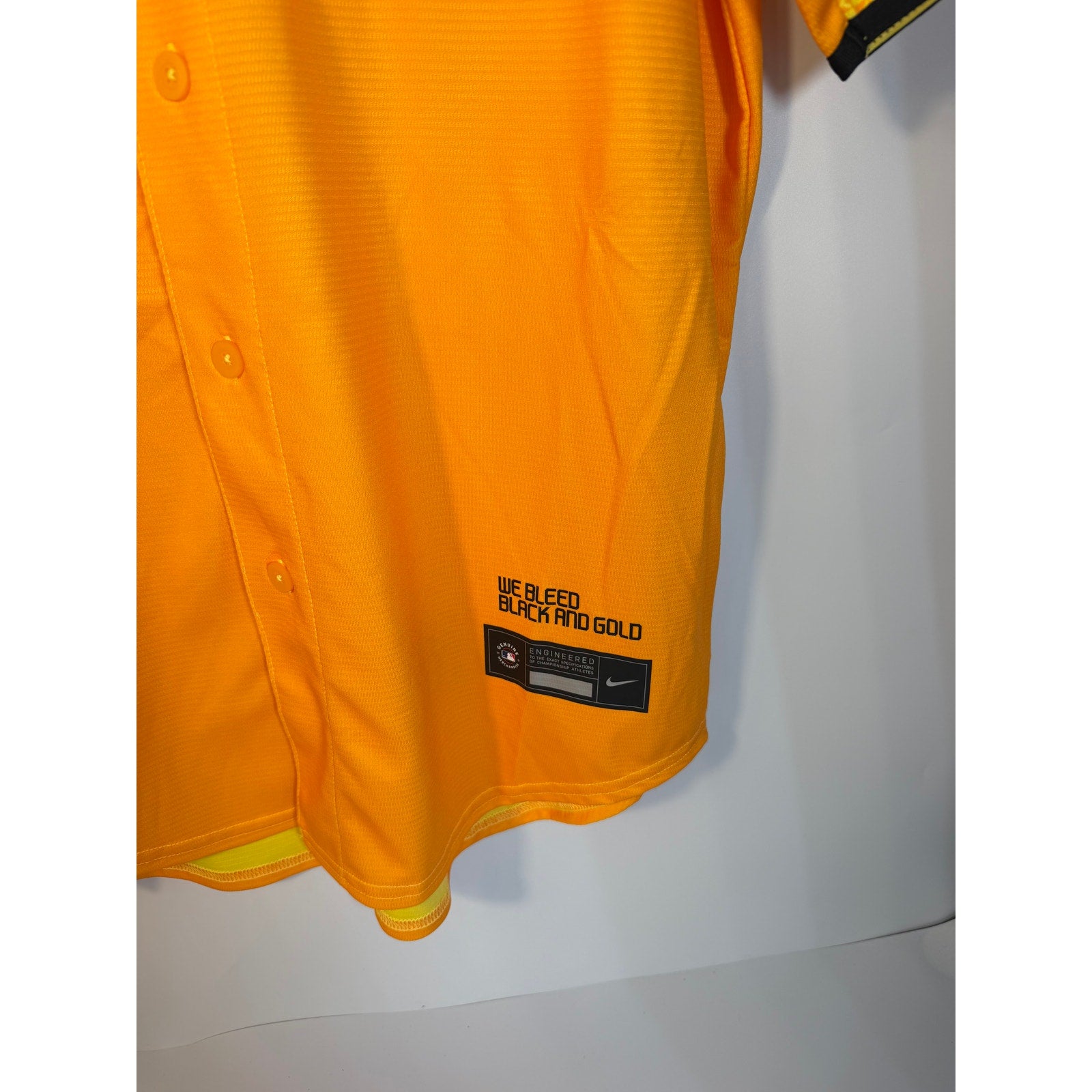 Nike Pittsburgh Pirates City Connect MLB Jersey Gold Men's Large NWT