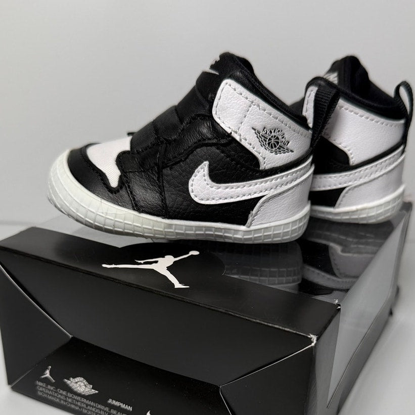 Nike Air Jordan 1 Retro High OG Crib Shoes – Infant Size 2C – Black / White