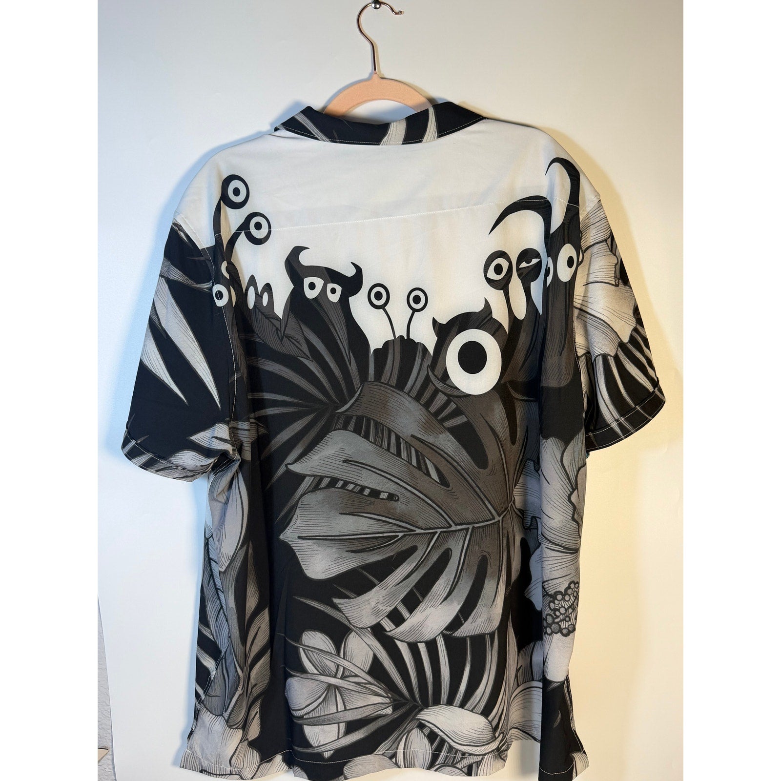 Robert Graham Pixar Hello Boys Hawaiian Shirt 3XL Black Floral NWT Disney