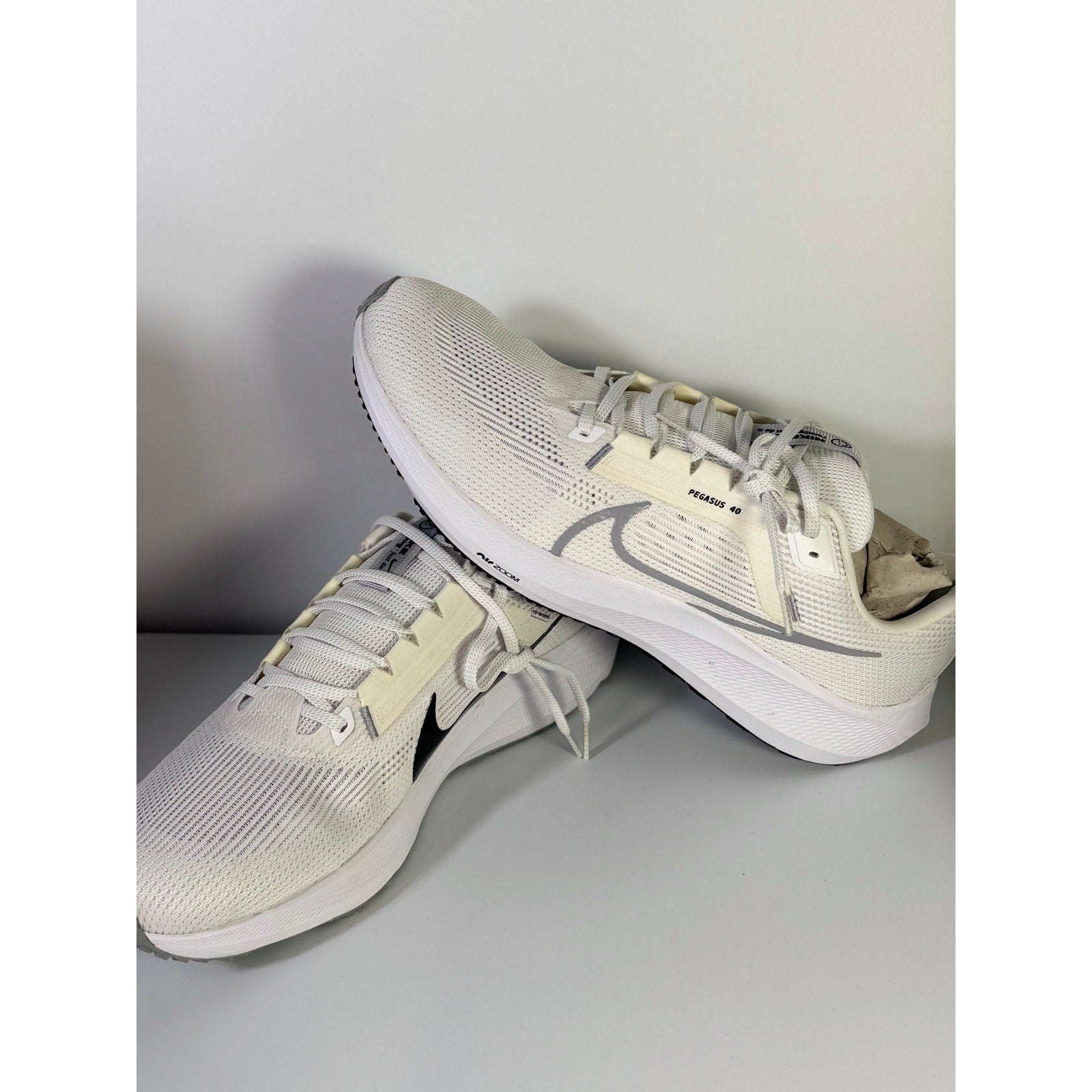 Nike Air Zoom Pegasus 40 White Running Shoes Women's US 16 DV3853-102