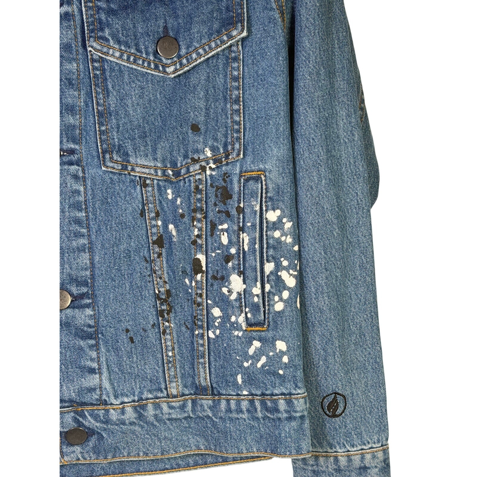 FISLL Las Vegas Aces A’ja Wilson #22 blue denim jacket, size small, featuring team logo and stylish casual design.