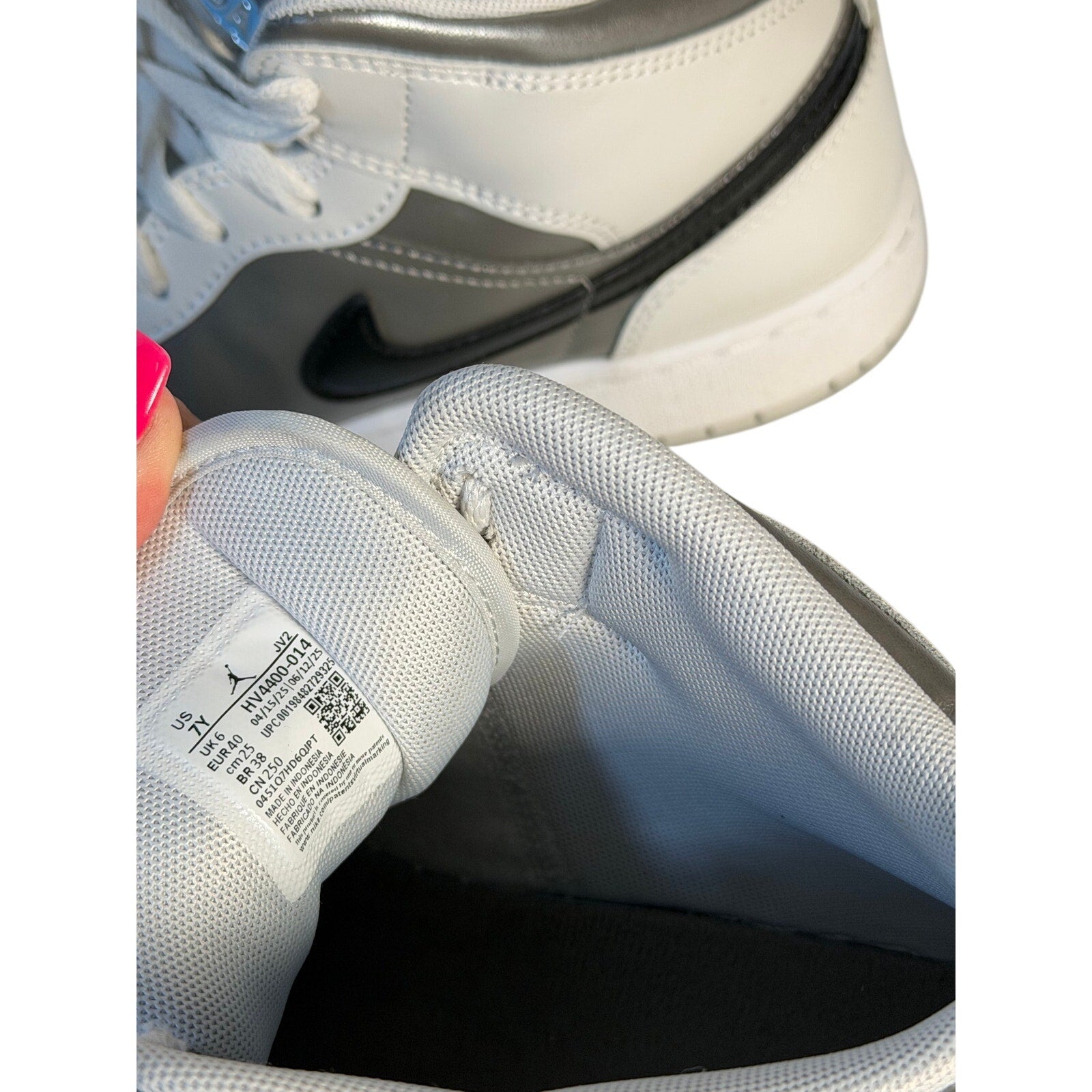 Air Jordan 1 Mid GS White Gray Black Sneakers Youth Size 7Y HV4490-014