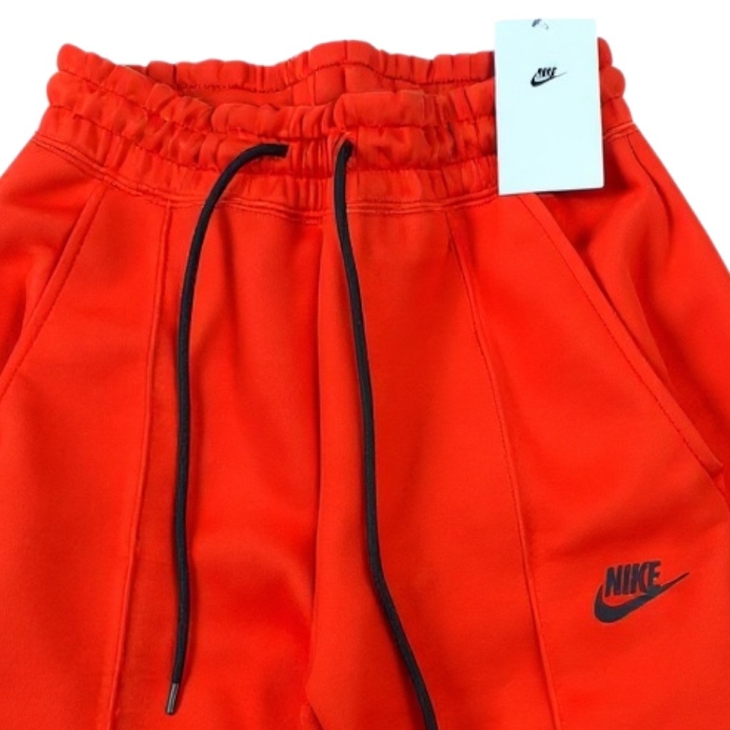 NWT Nike Sportswear Tech Fleece Joggers – Women’s XS – Orange (FB8330-633)