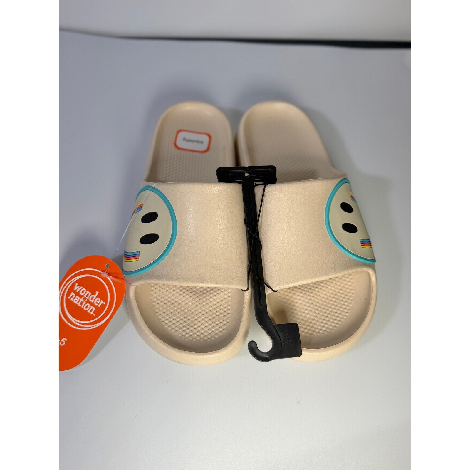 Wonder Nation Girls Smiley Face Slide Sandals Cream Size 4-5 Youth