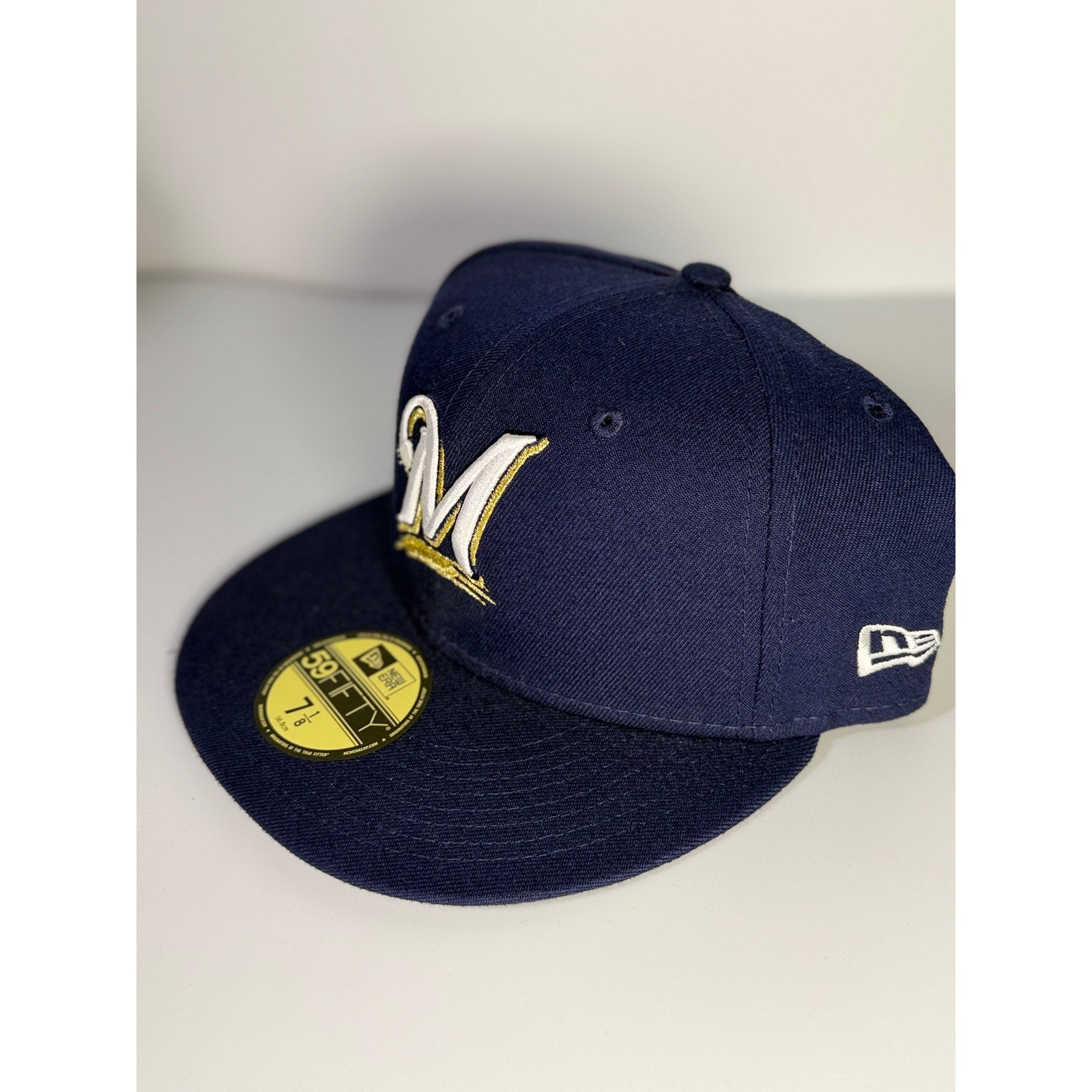 New Era Milwaukee Brewers 59FIFTY Fitted Cap Blue Size 7 1/8 MLB NWT