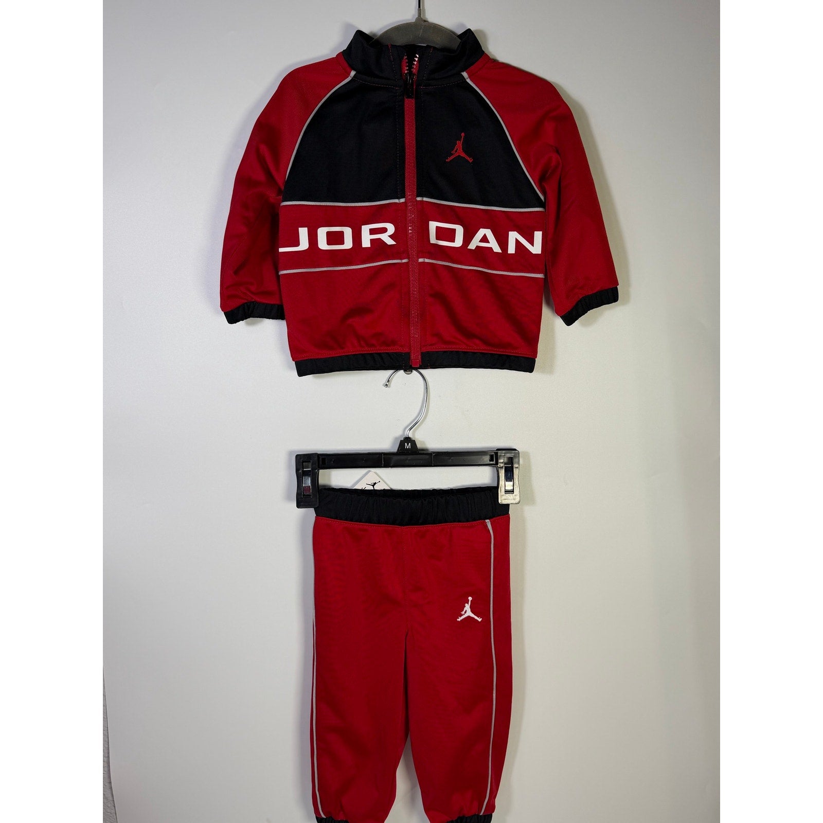 Jordan Baby Boys 2-Piece Tracksuit Jacket Pants Red Black 12M NWT