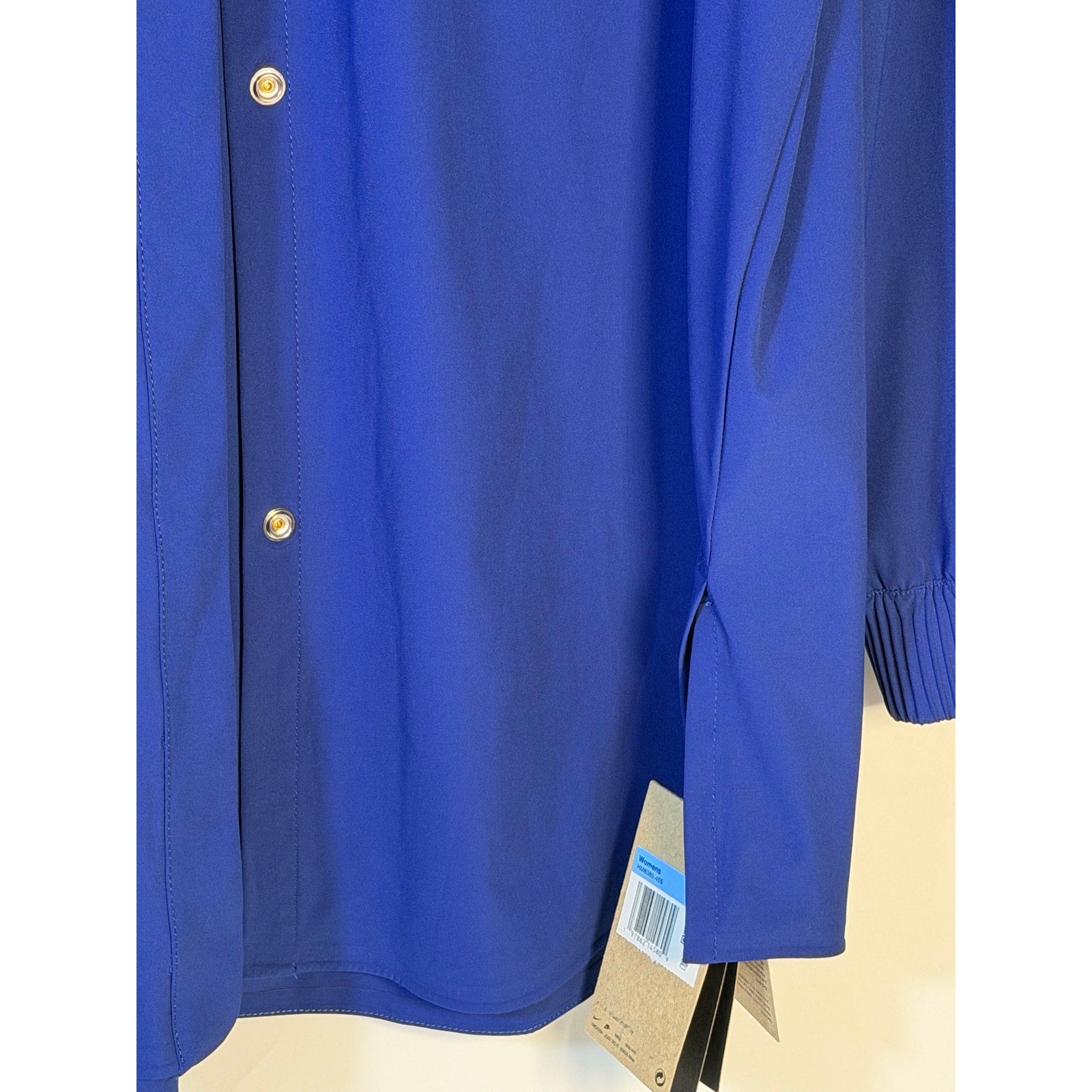 Nike 24.7 Women's Medium Blue Dri-FIT Training Button Front Shirt NWT HM8385-455