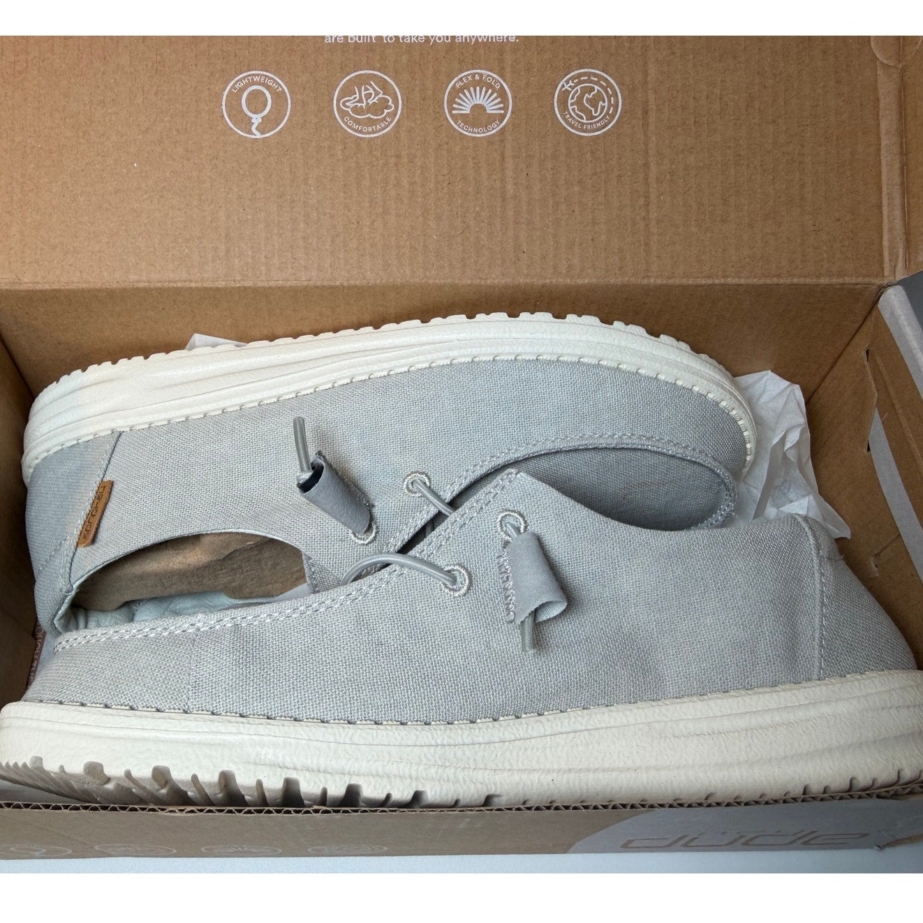 NEW Hey Dude Wendy Chambray Shoes – Women’s Size 8 – Light Grey