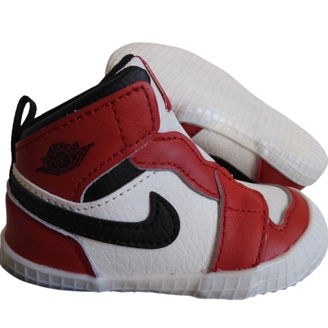 Nike Air Jordan 1 Retro High OG “Lost &amp; Found” Chicago Infant Crib Booties – Size 3C